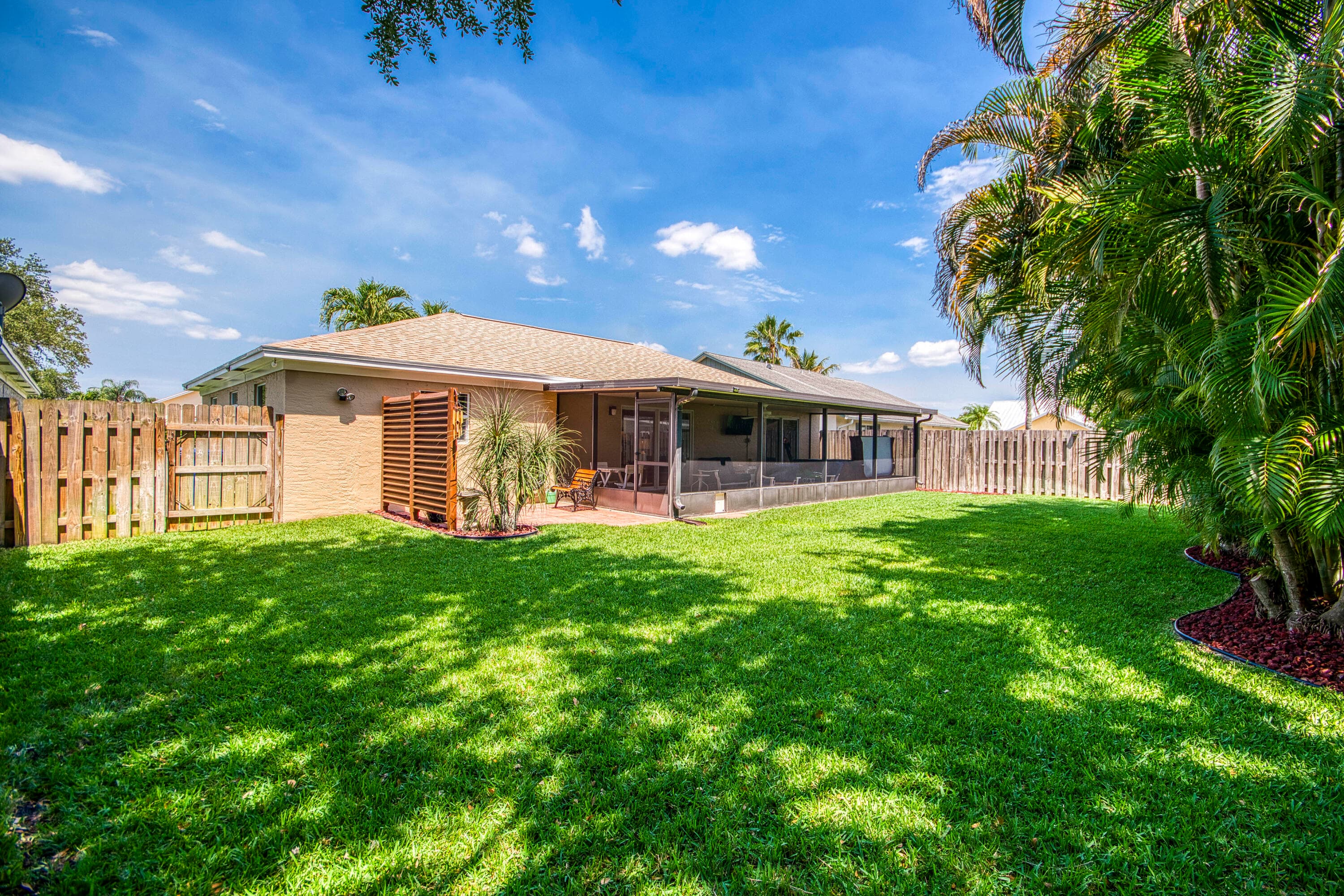 108 Wandering Trail, Jupiter, FL 33458 — photo 25 of 34