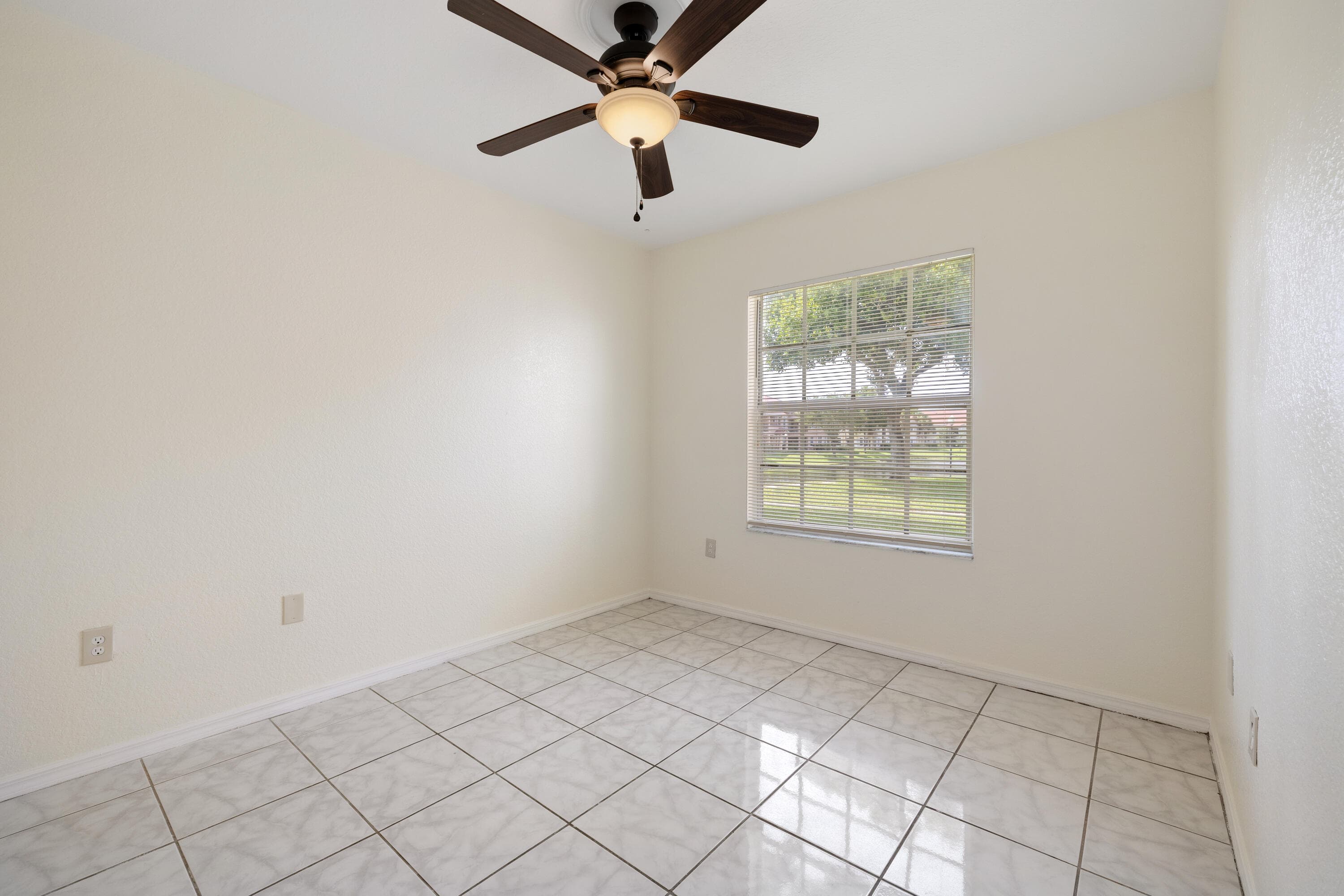 1307 Belmont Lane 1307, North Lauderdale, FL 33068 — photo 15 of 23