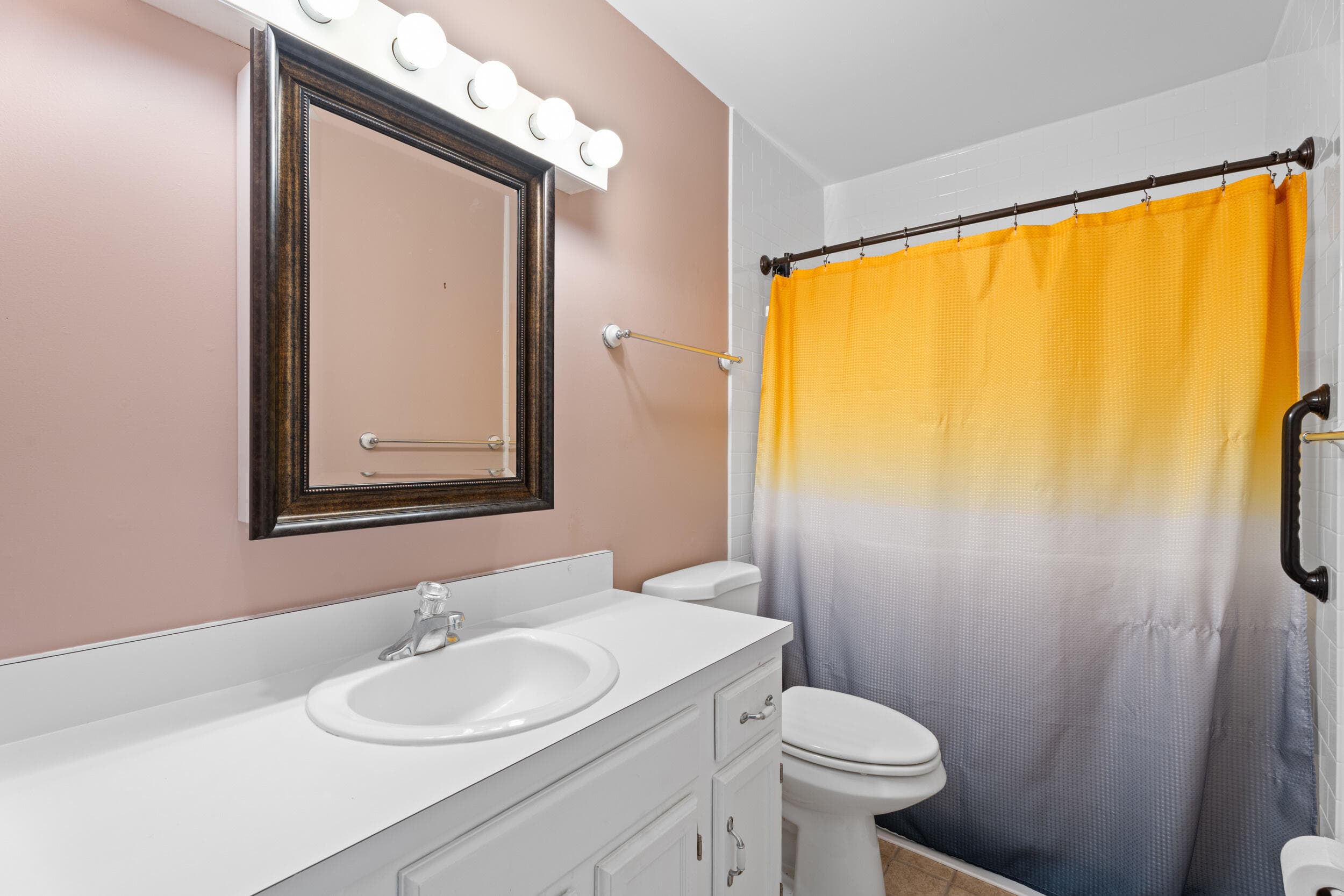 33 Pine Arbor Lane 102, Vero Beach, FL 32962 — photo 13 of 33
