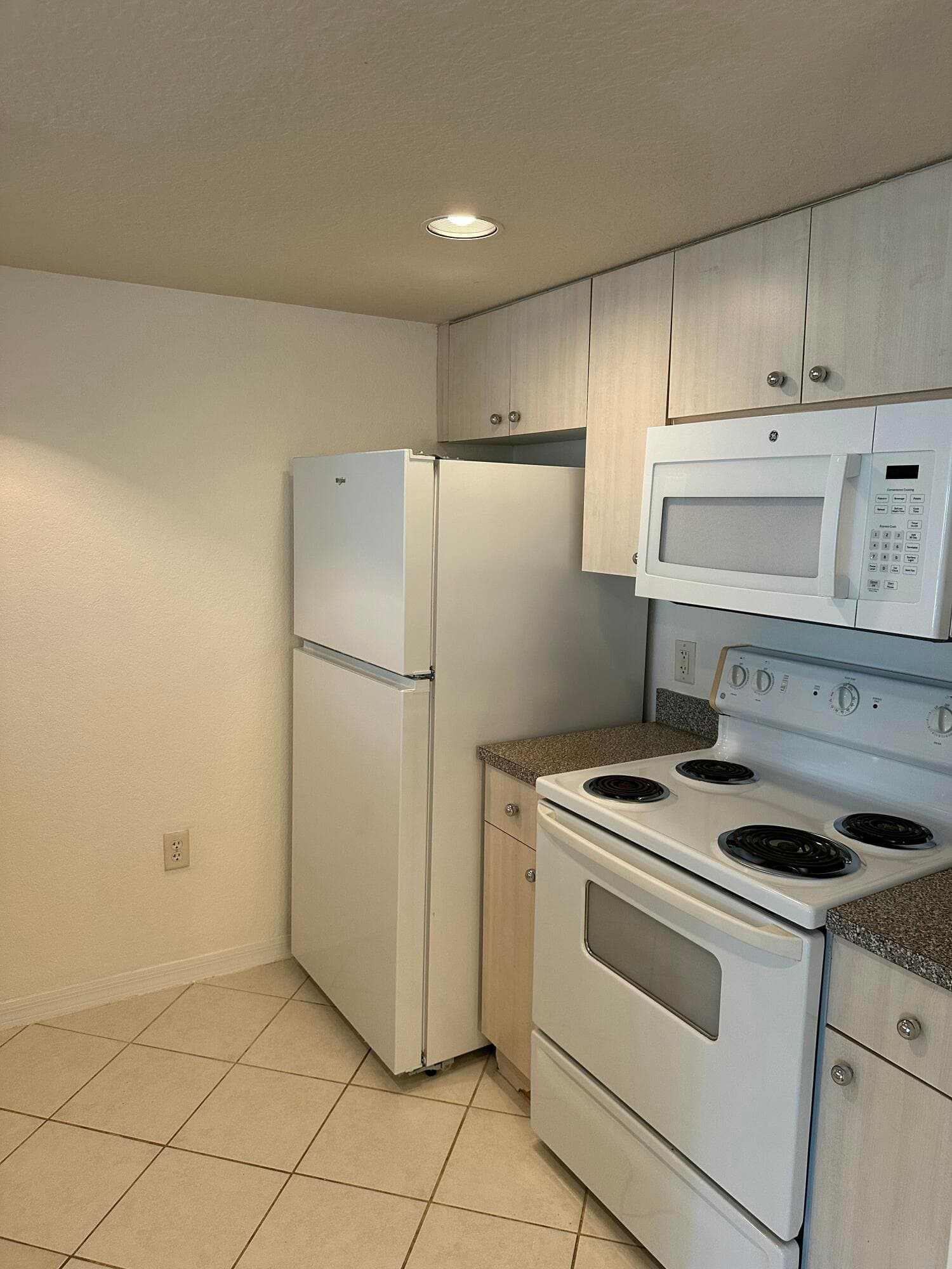 1801 N Flagler Drive 212, West Palm Beach, FL 33407 — photo 2 of 28