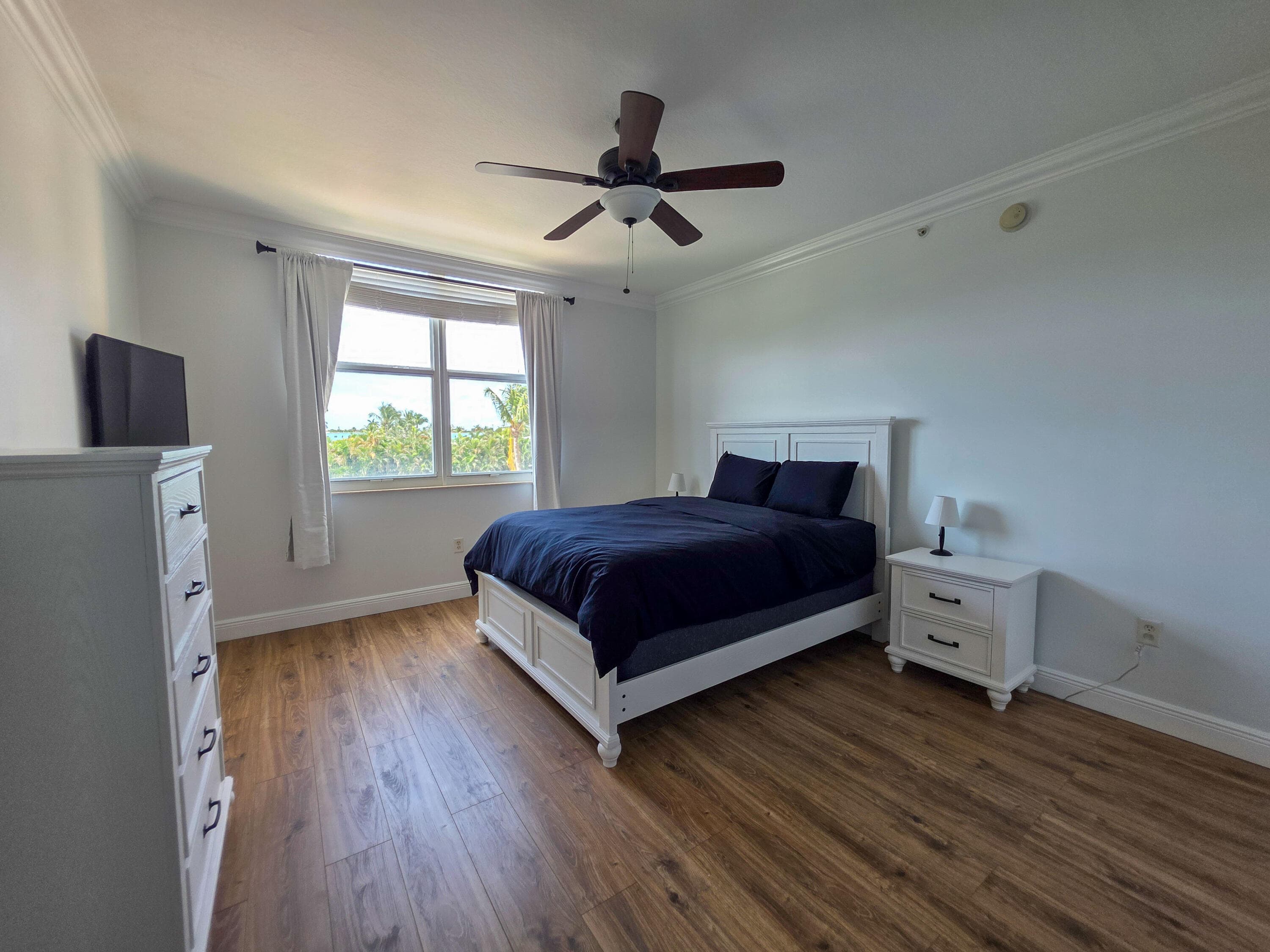 806 E Windward Way 323, Lantana, FL 33462 — photo 23 of 43