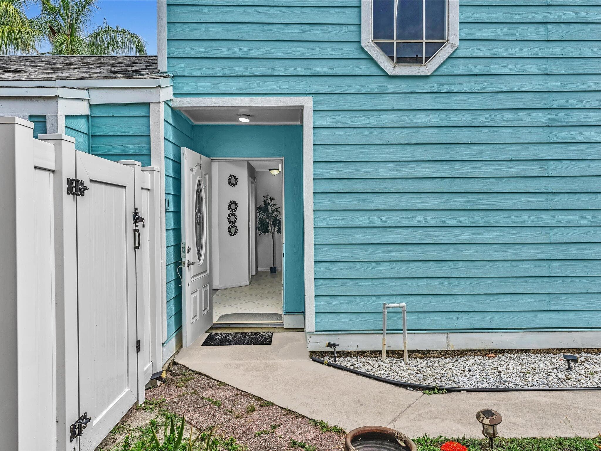 5610 Dewberry Way, West Palm Beach, FL 33415 — photo 4 of 47