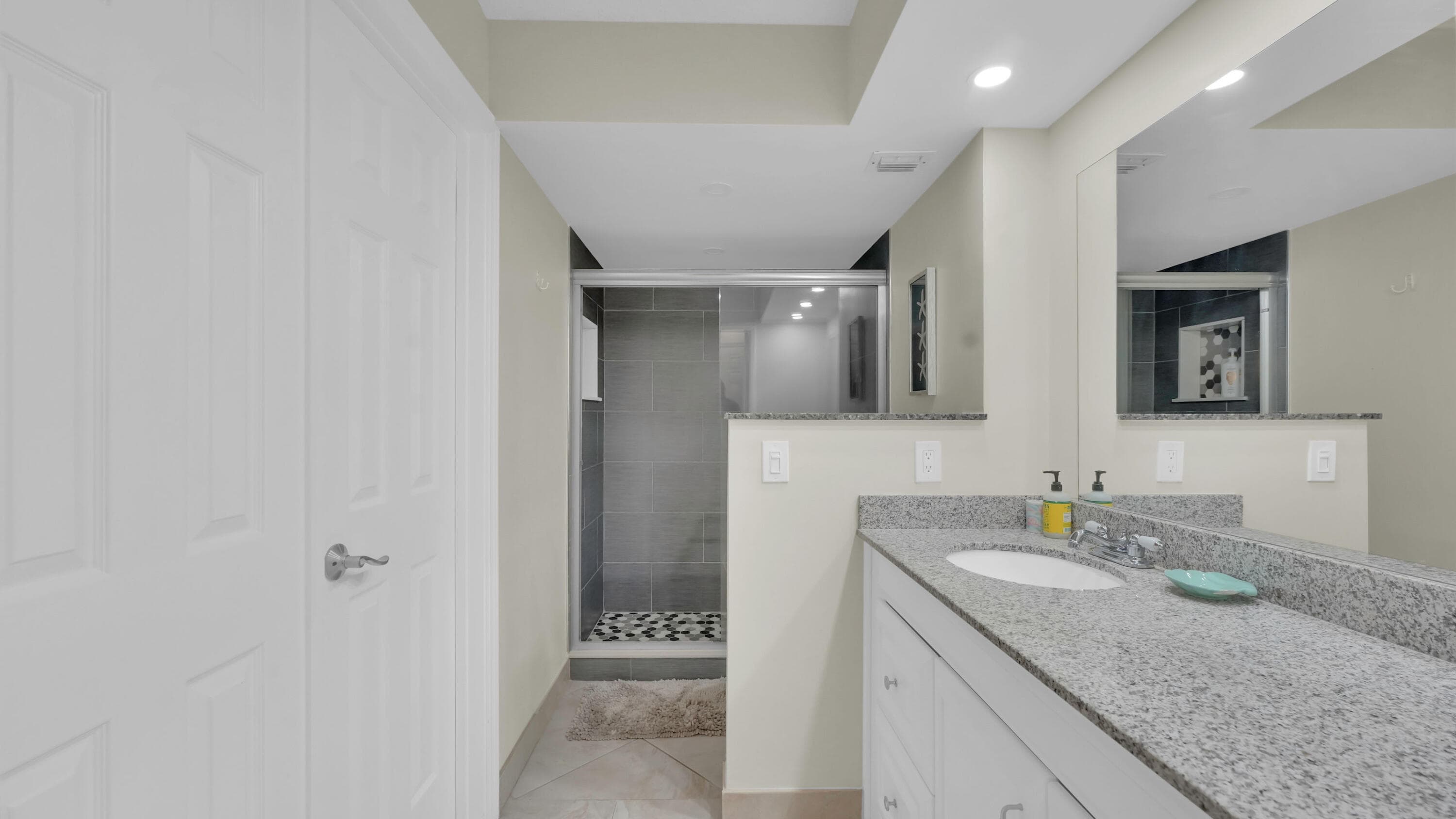 450 Egret Circle 9207, Delray Beach, FL 33444 — photo 21 of 42