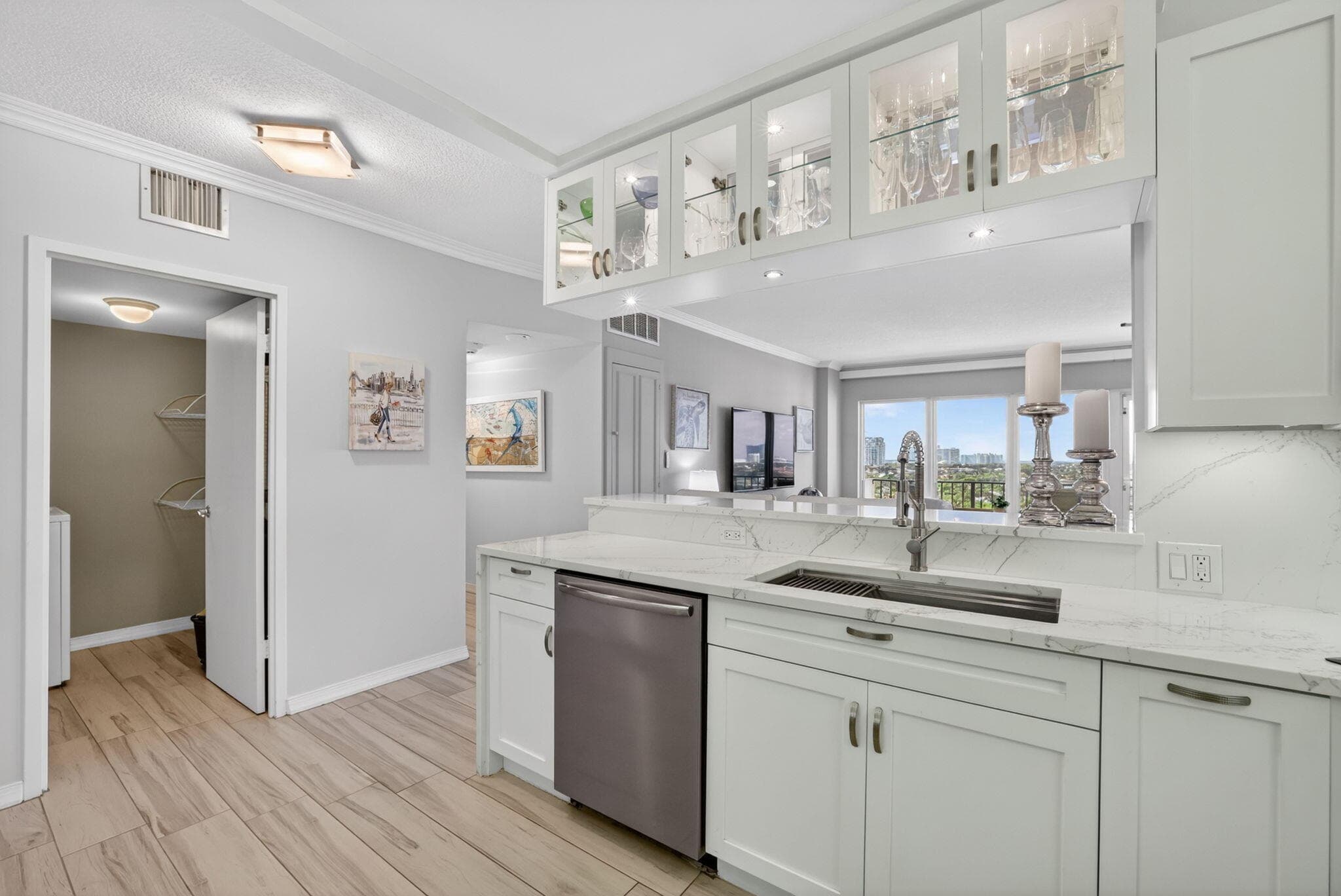 2500 E Las Olas Boulevard 1207, Fort Lauderdale, FL 33301 — photo 4 of 51