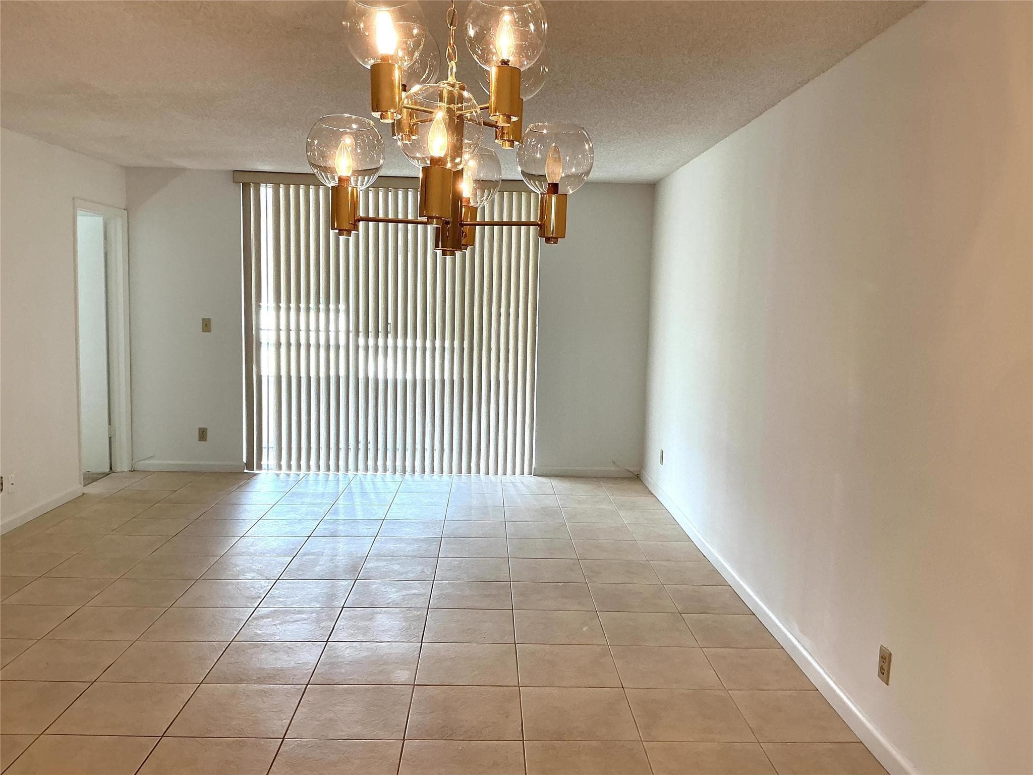 9481 Sunrise Lakes Boulevard 102, Sunrise, FL 33322 — photo 7 of 41
