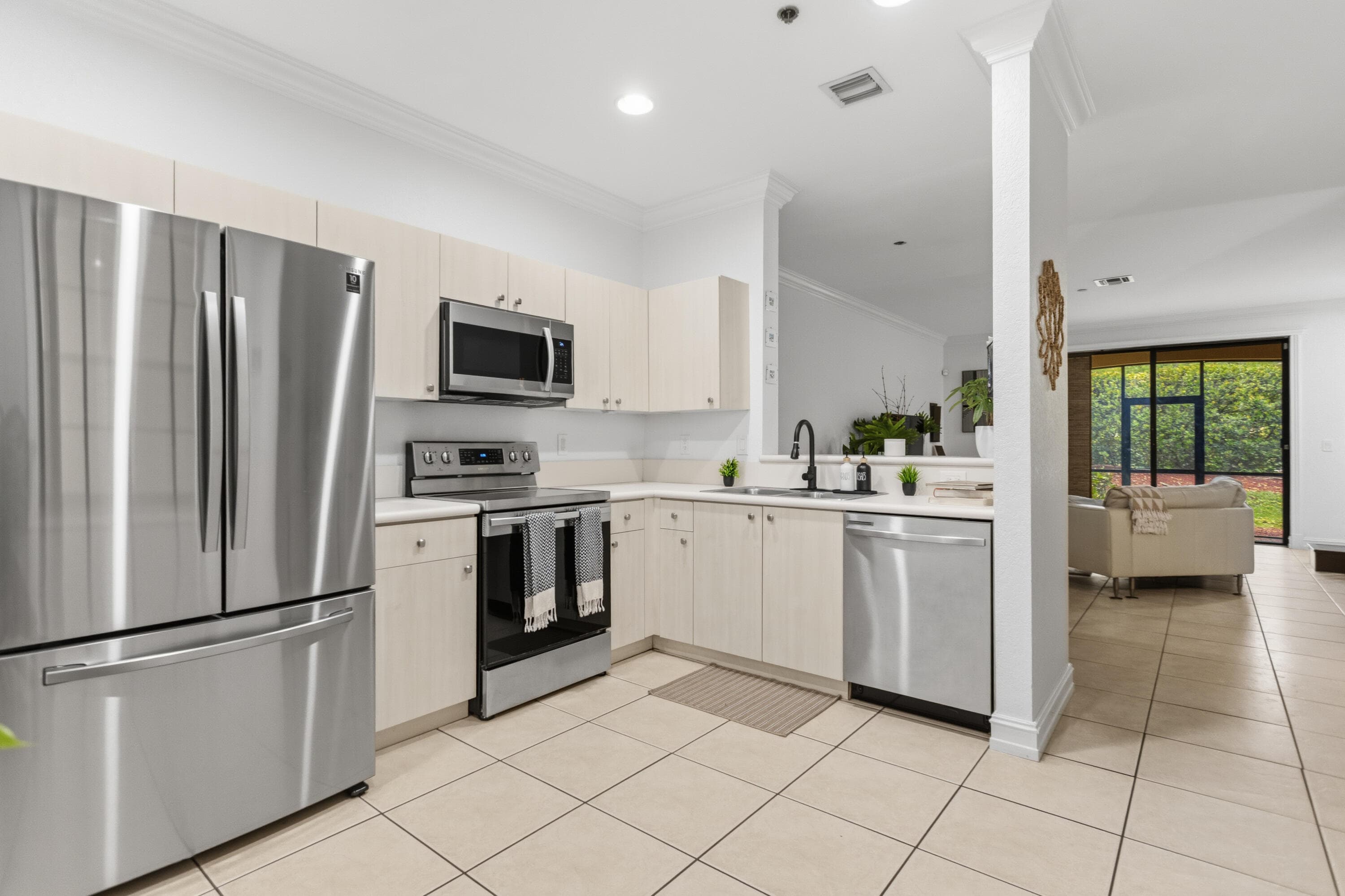 3915 Vista Grove Lane, Weston, FL 33332 — photo 10 of 49