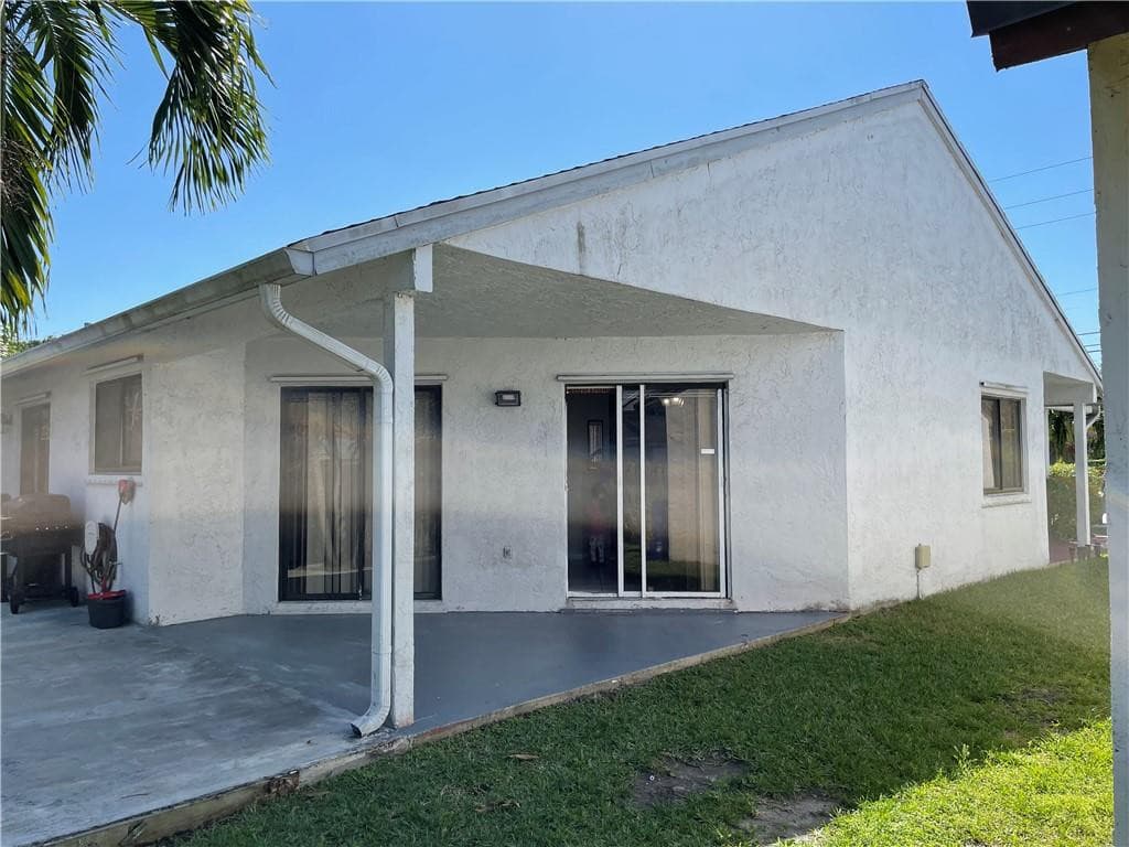 1231 SW 112th Avenue, Pembroke Pines, FL 33025 — photo 3 of 18