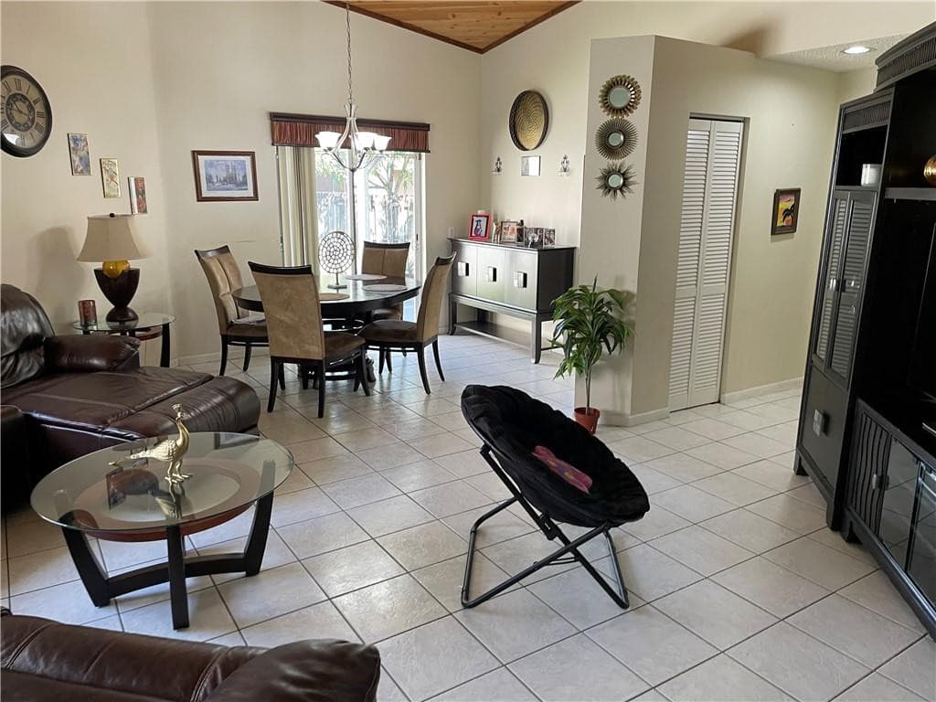 1231 SW 112th Avenue, Pembroke Pines, FL 33025 — photo 13 of 18