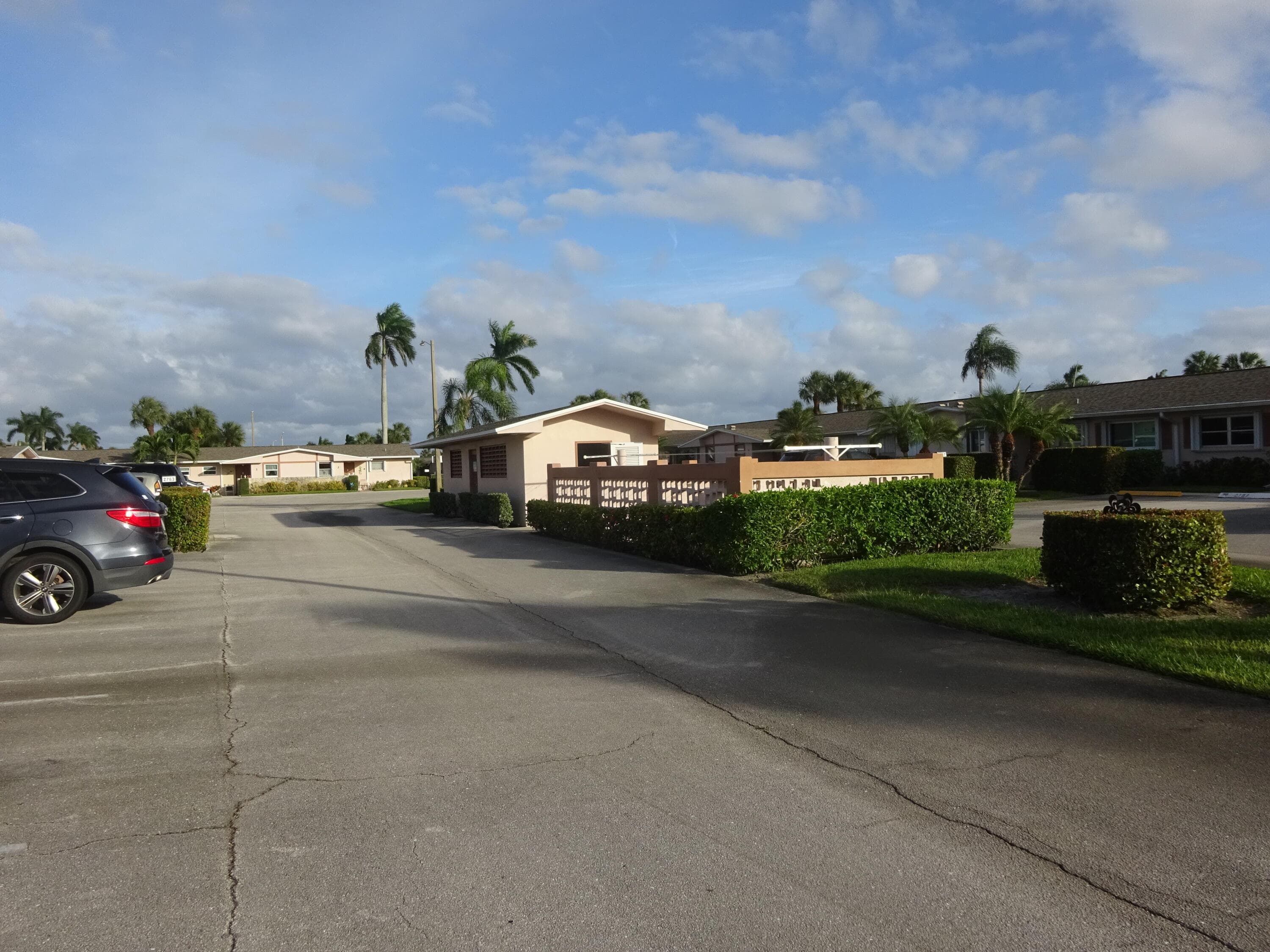 2763 W Dudley Dr Drive W H, West Palm Beach, FL 33415 — photo 2 of 19