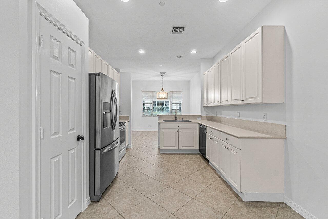 118 Lancaster Road, Boynton Beach, FL 33426 — photo 12 of 29