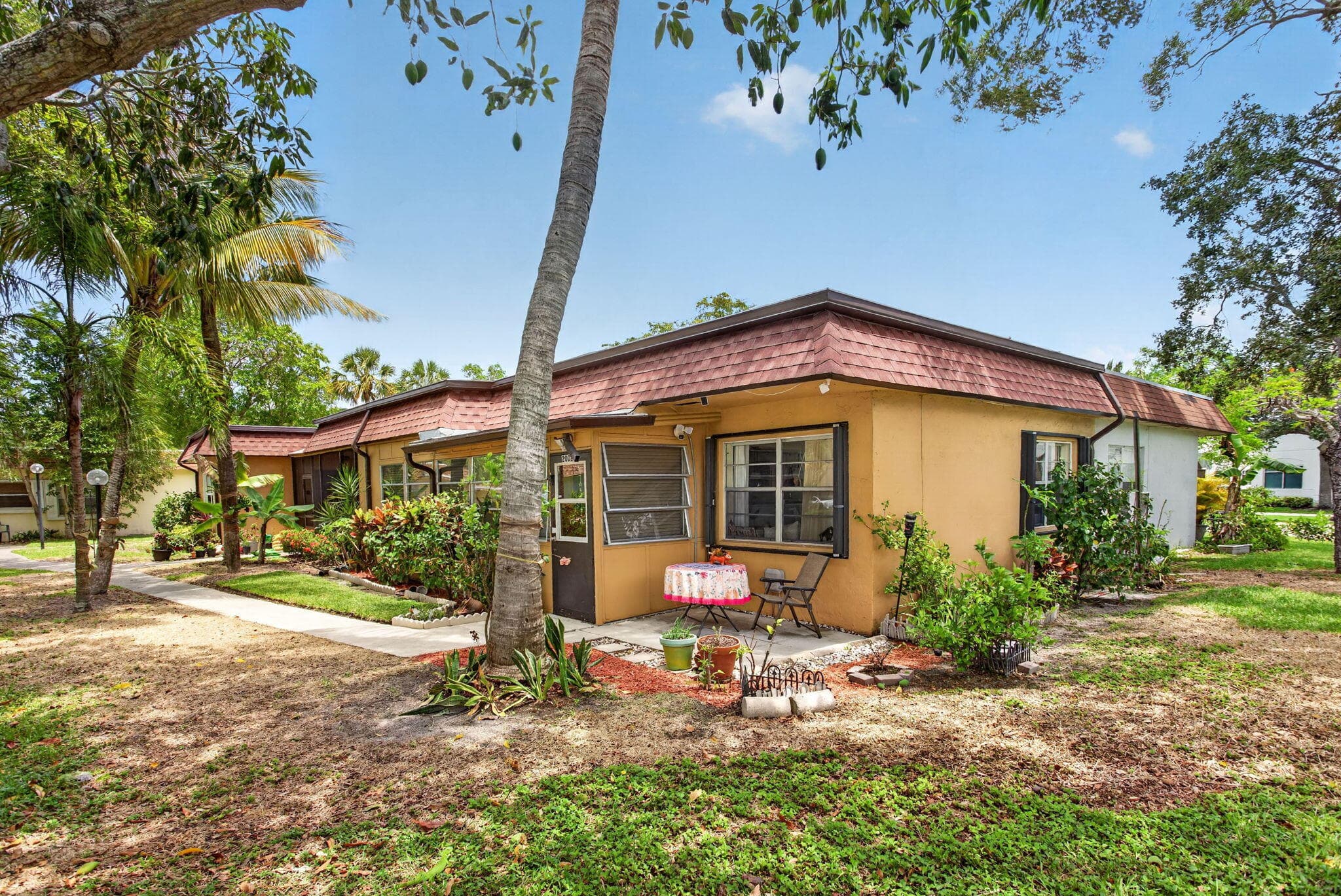 2002 SW Natura Boulevard B, Deerfield Beach, FL 33441 — photo 2 of 47