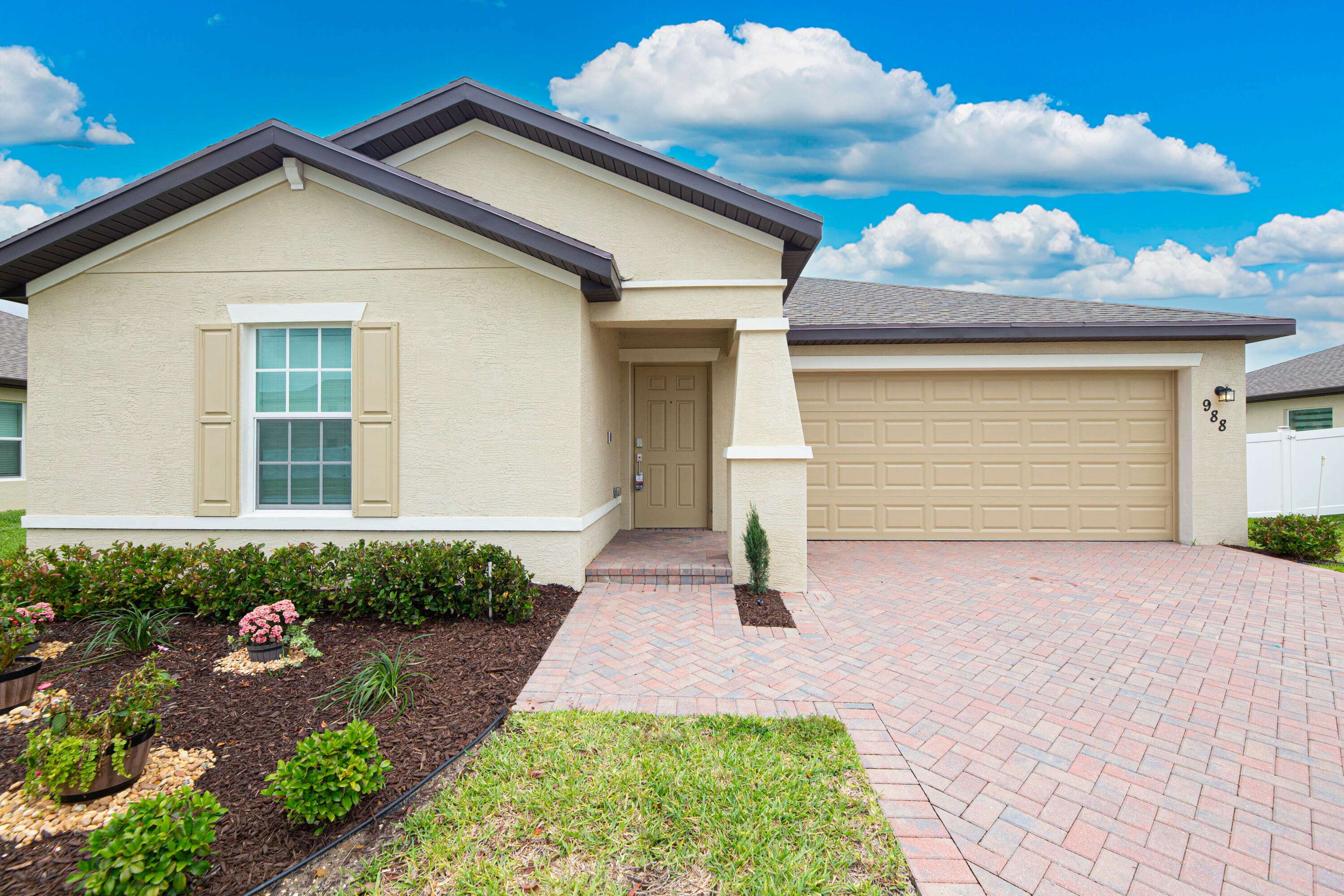 988 Bent Creek Drive, Fort Pierce, FL 34947 — photo 1 of 48