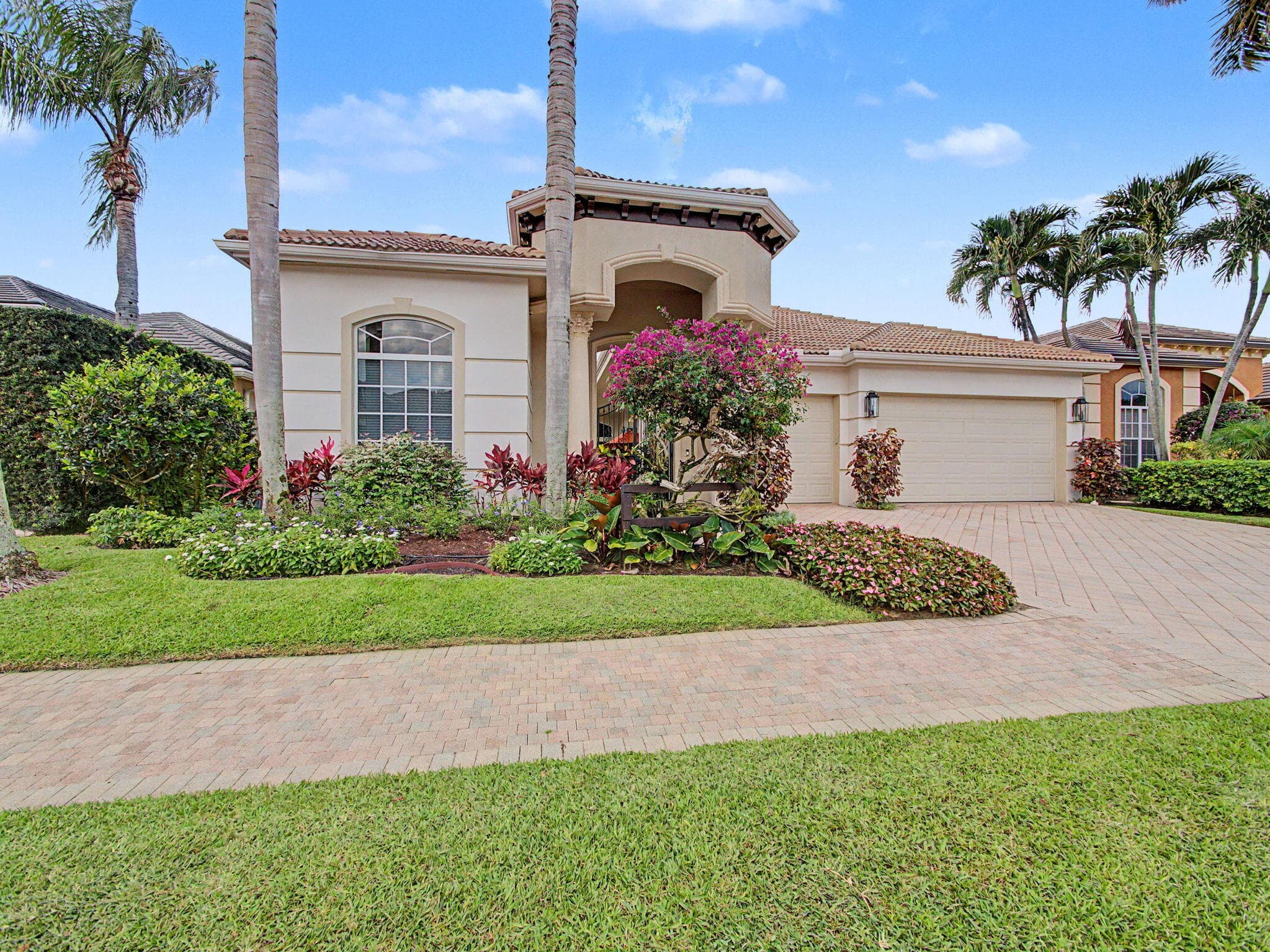 127 Vintageisle Lane, Palm Beach Gardens, FL 33418 — photo 1 of 48