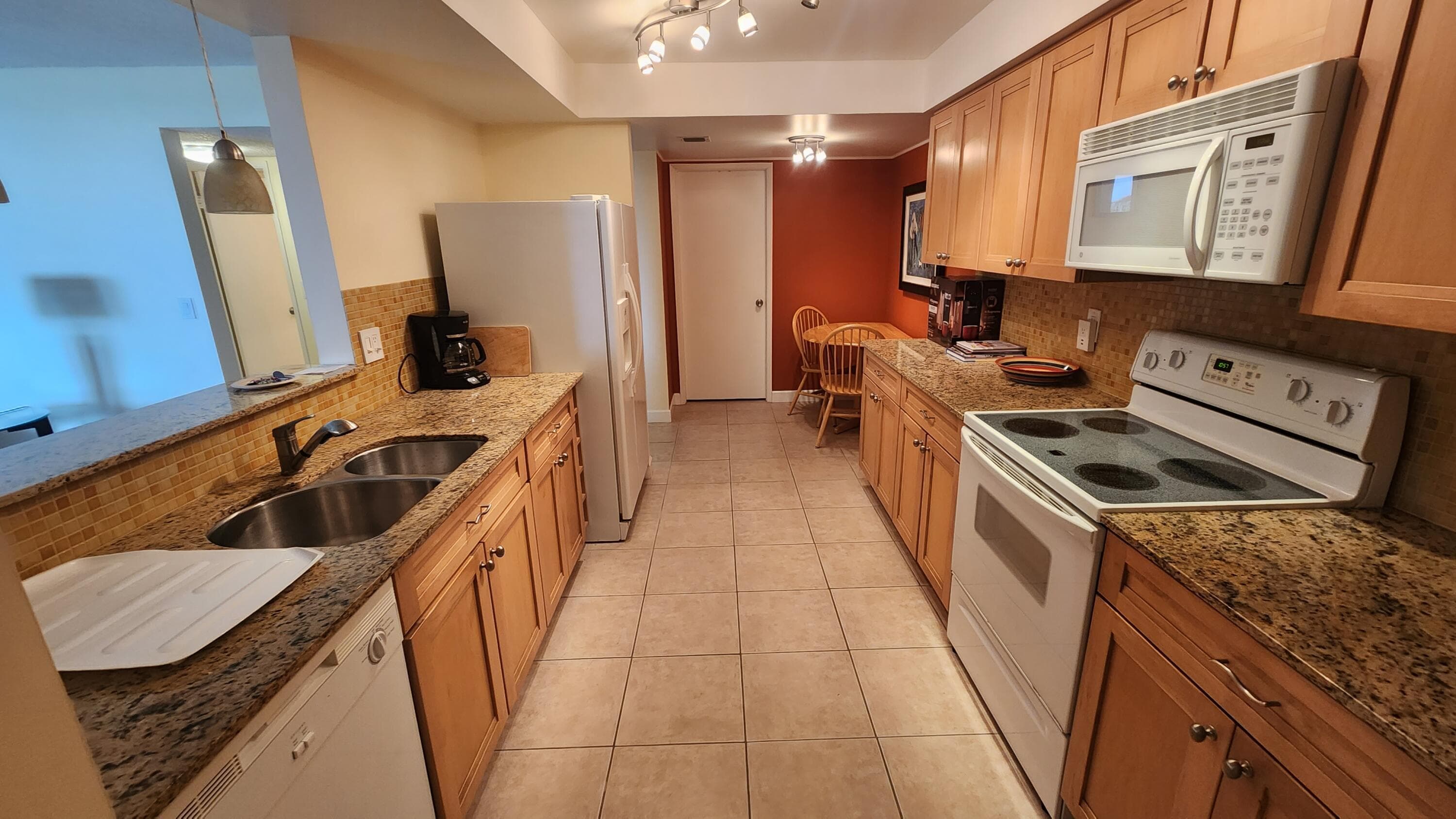 450 Egret Circle 9403, Delray Beach, FL 33444 — photo 23 of 61