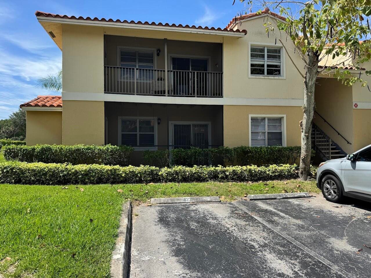 1227 SW Lion Avenue SW 301, Pompano Beach, FL 33069 — photo 3 of 4