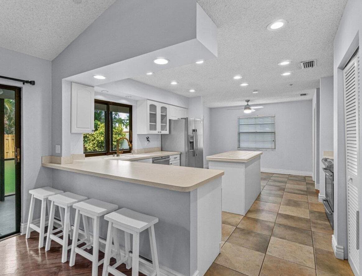6875 Calle Del Paz S, Boca Raton, FL 33433 — photo 2 of 3