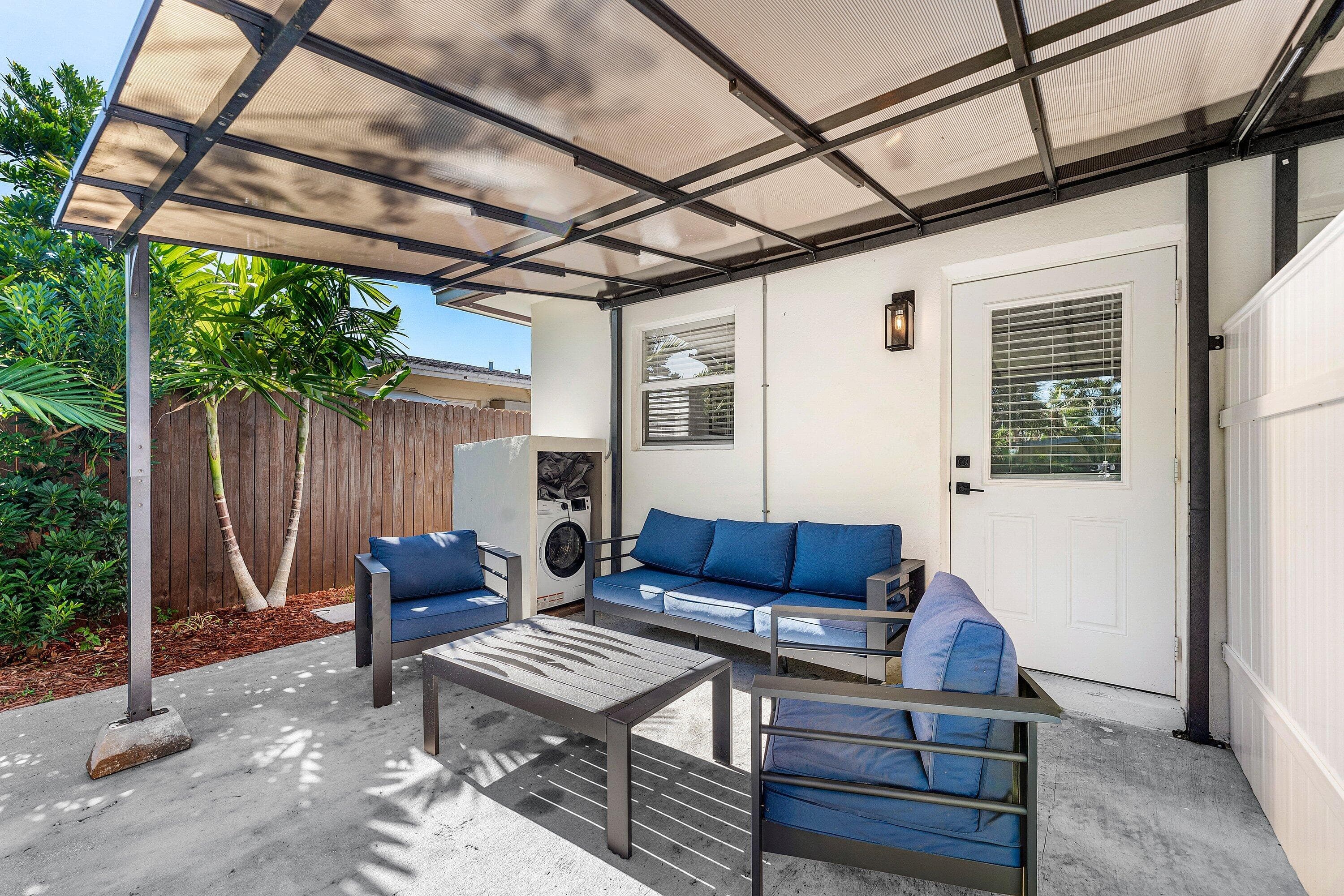 1545 NE 32nd Street, Oakland Park, FL 33334 — photo 15 of 28