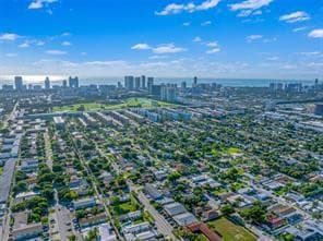 720 NE 7th Street 2a, Hallandale Beach, FL 33009 — photo 17 of 24