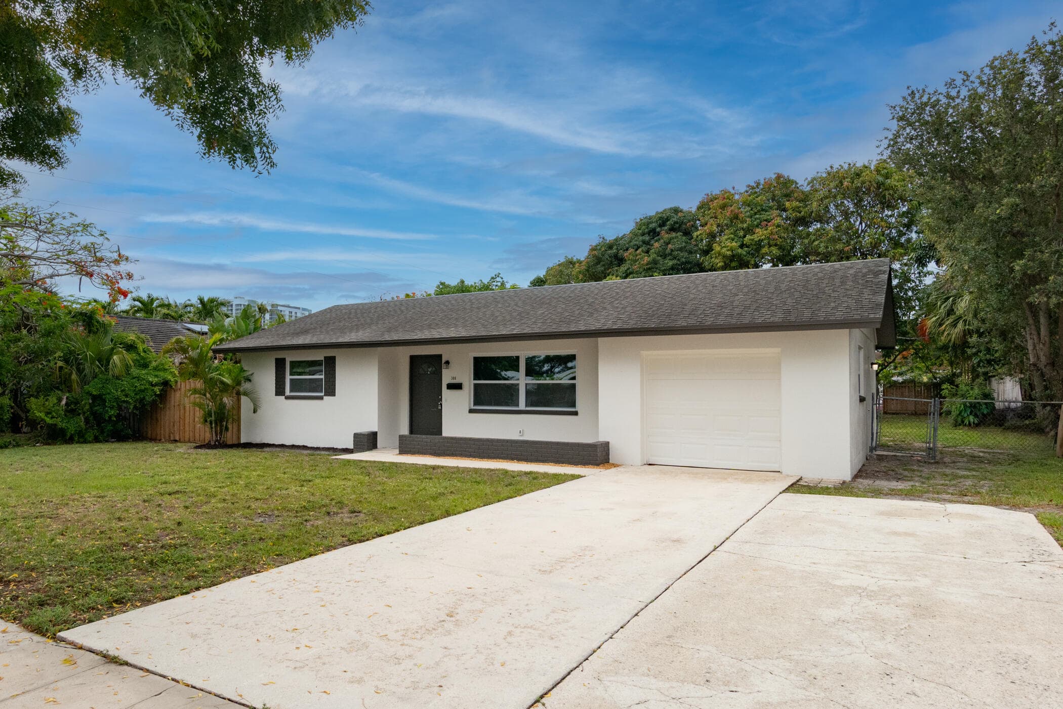 308 Park Avenue, Lake Park, FL 33403 — photo 3 of 25