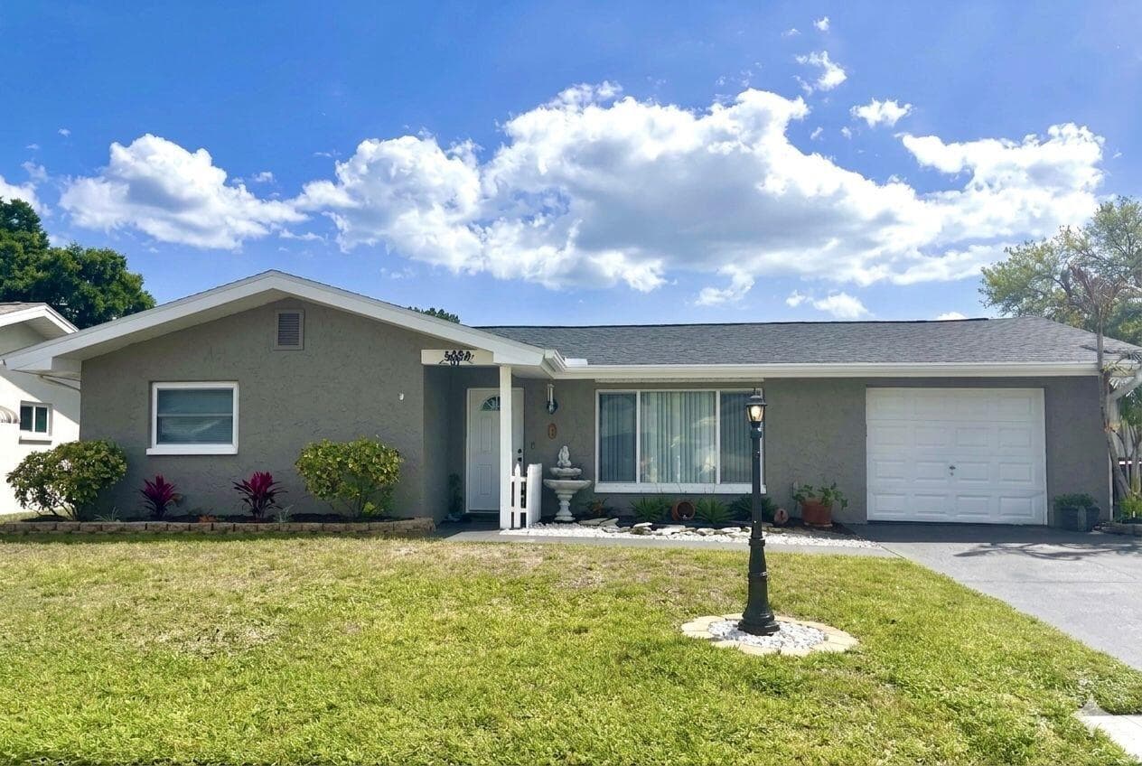 1707 E Ironwood Ct Court E, Oldsmar, FL 34677 — photo 1 of 24