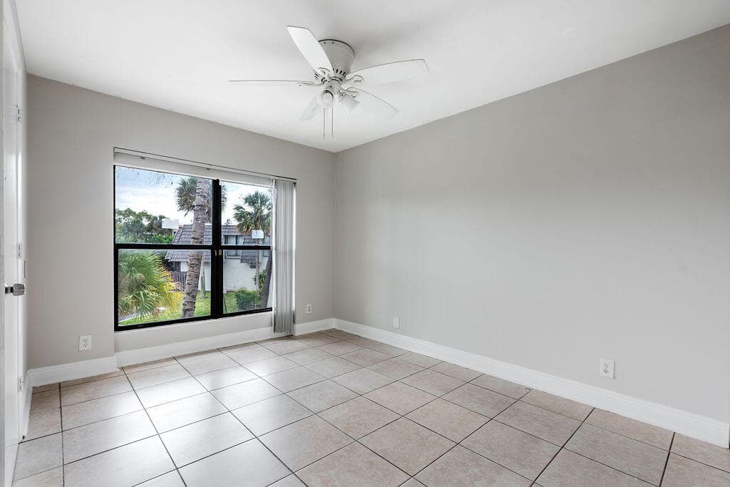 1755 N Congress Avenue, West Palm Beach, FL 33401 — photo 24 of 32