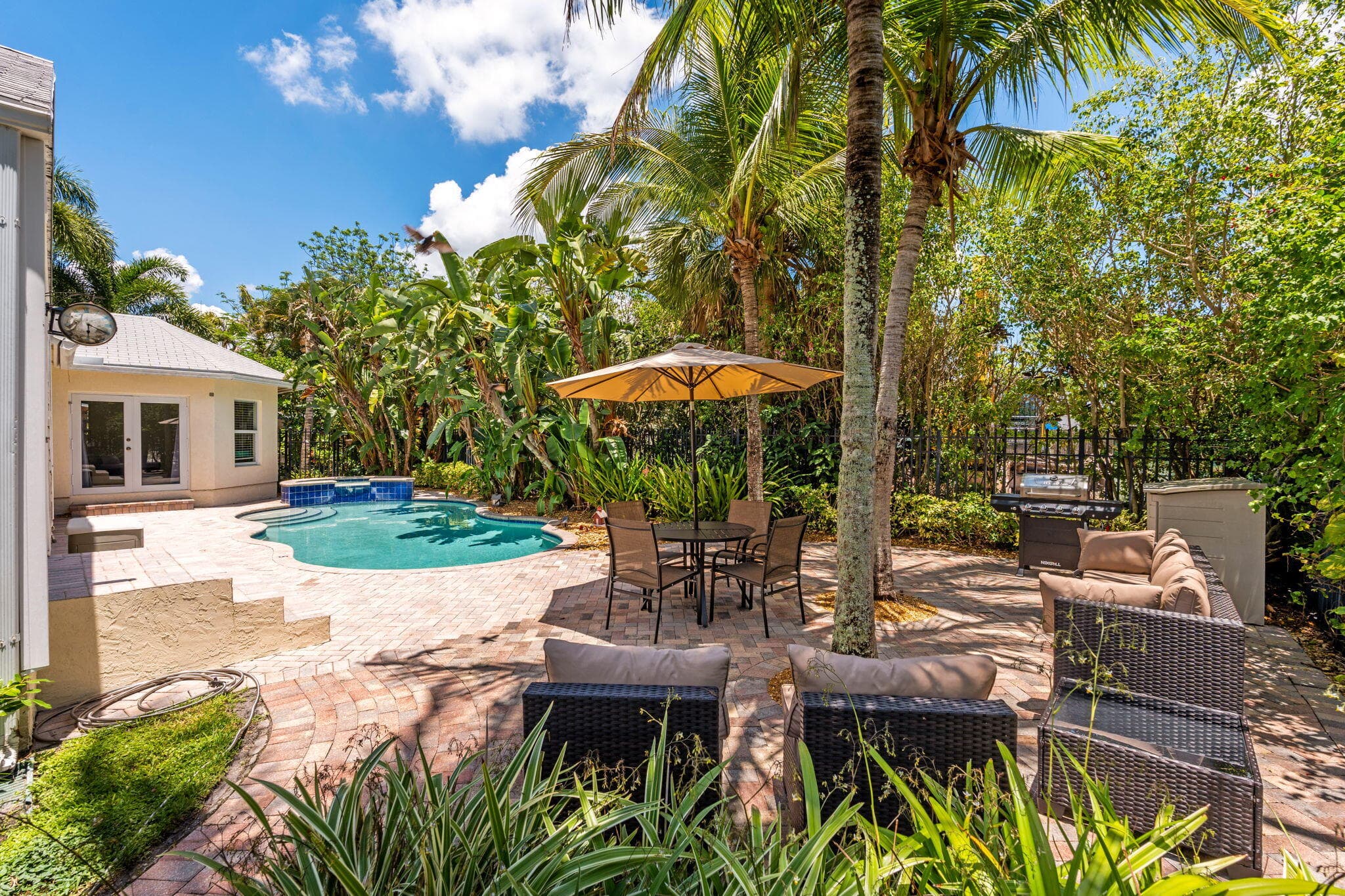 255 NE 12th Street, Delray Beach, FL 33444 — photo 5 of 65