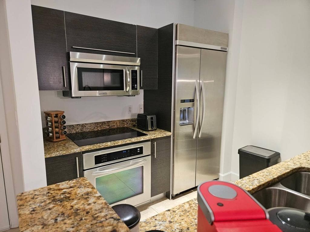 550 Okeechobee Boulevard 812, West Palm Beach, FL 33401 — photo 8 of 19