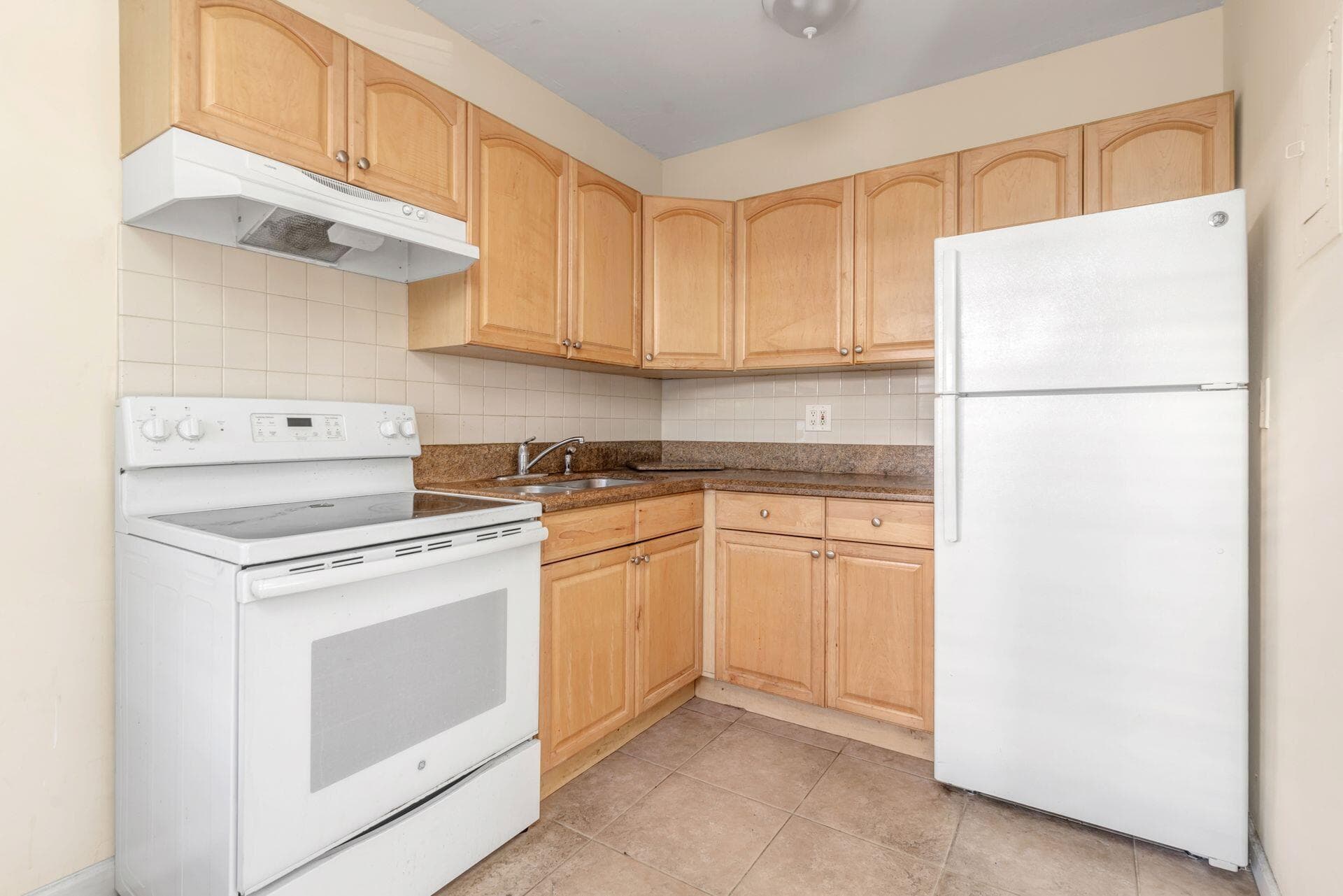 224 Conniston Road, West Palm Beach, FL 33405 — photo 14 of 35