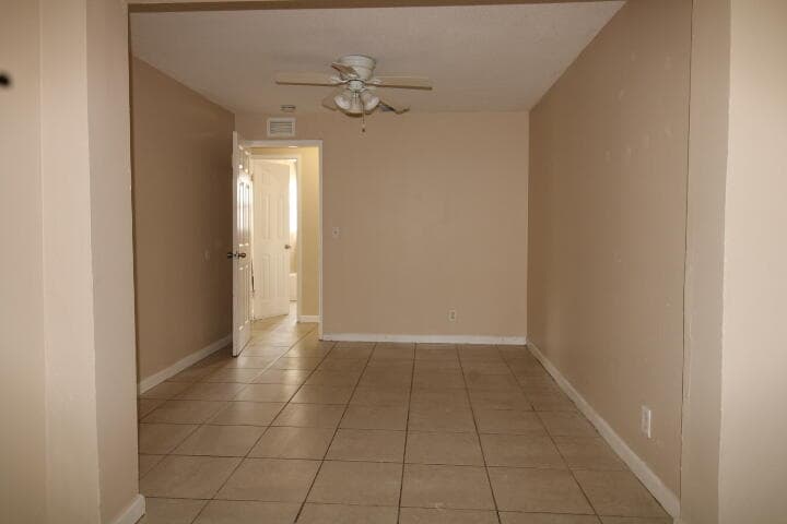 1561 W 11th Street, Riviera Beach, FL 33404 — photo 9 of 23