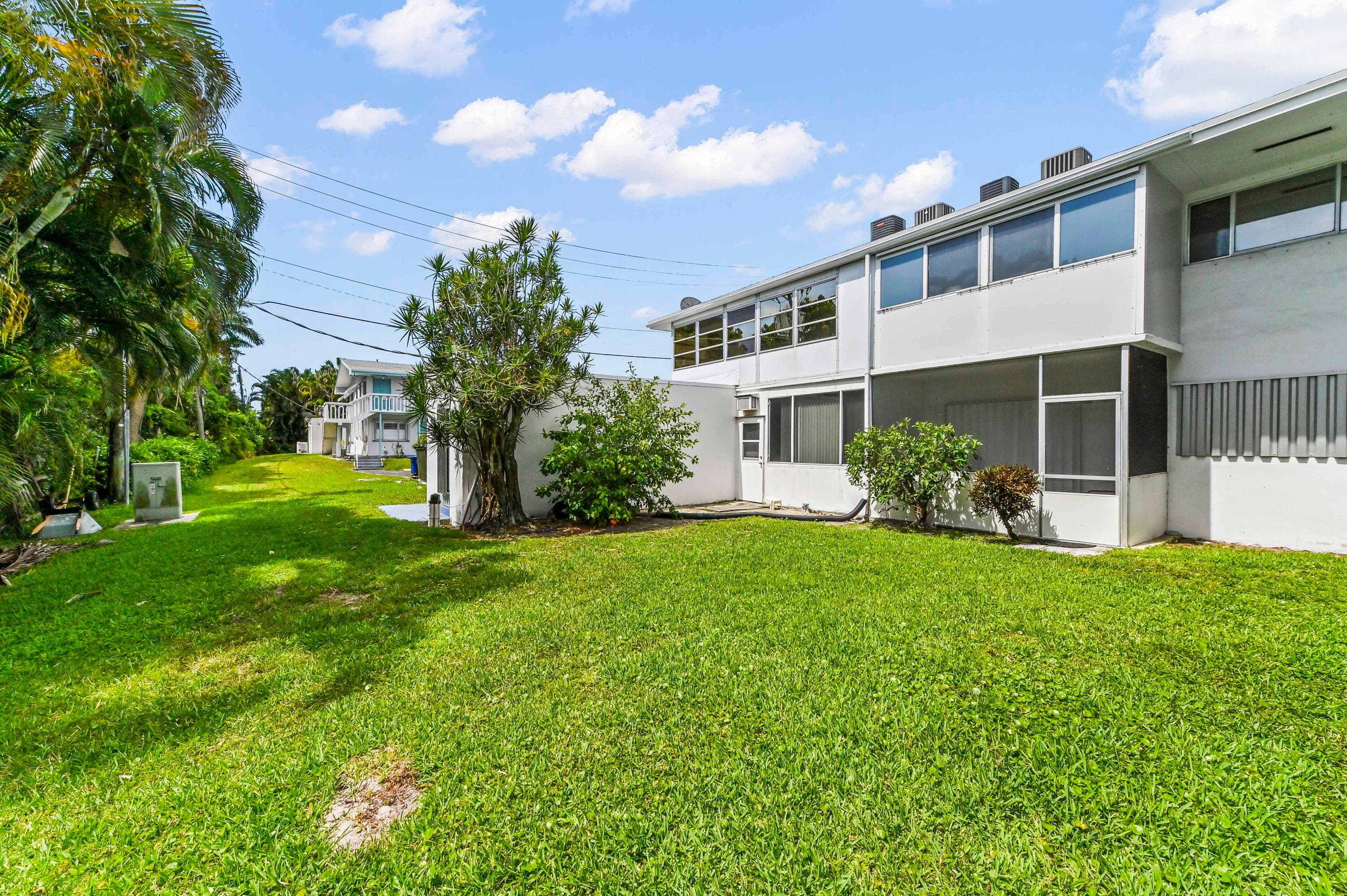 1950 Lake Osborne Drive 9, Lake Worth Beach, FL 33461 — photo 13 of 18