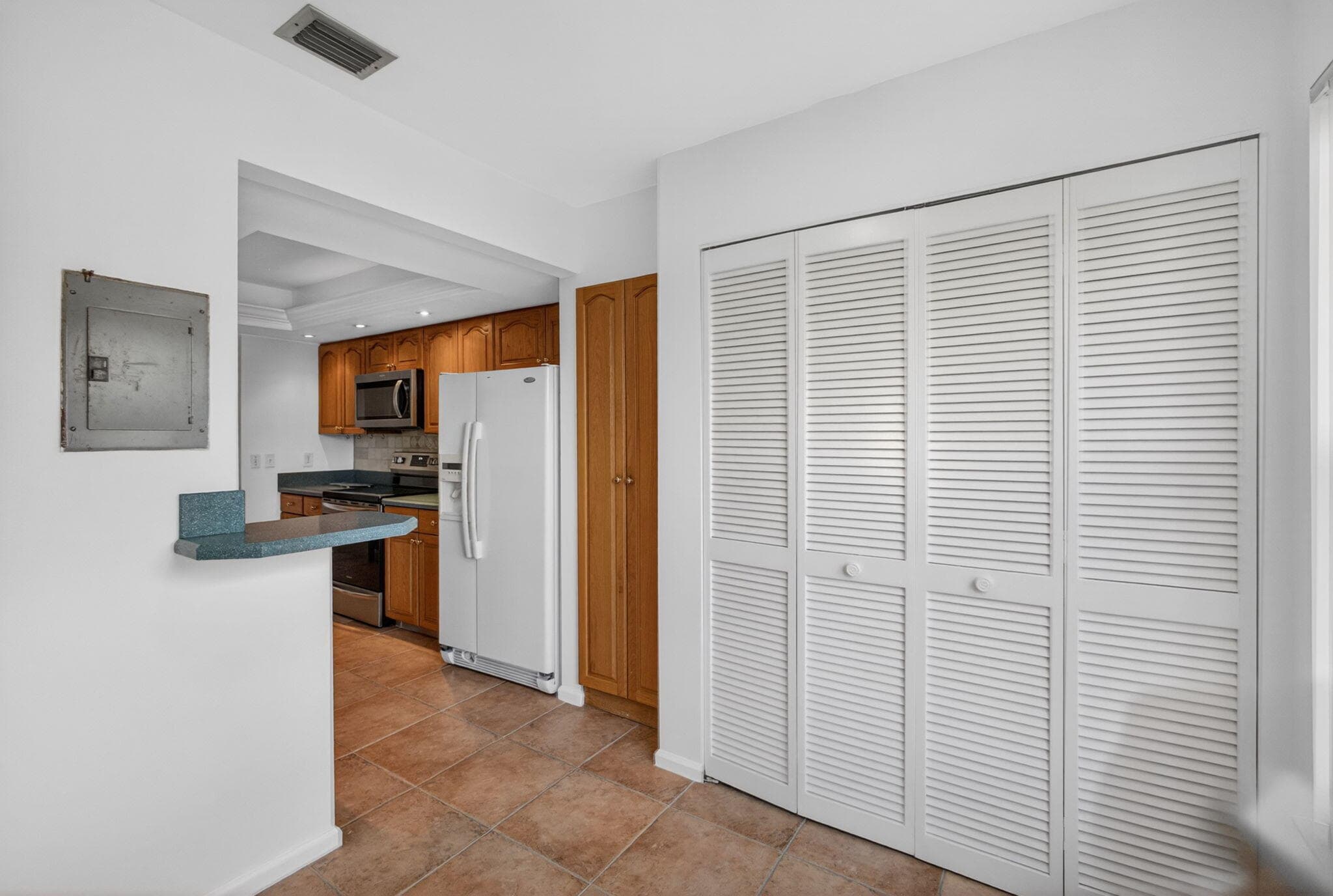 2102 Fairway Drive S, Jupiter, FL 33477 — photo 17 of 53
