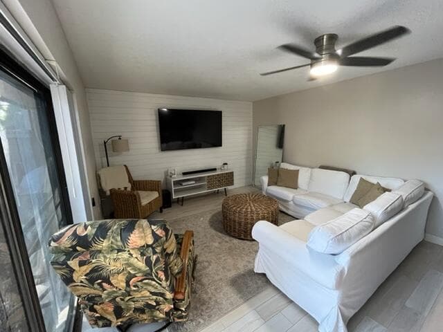 365 S Waverly Place 3c, Vero Beach, FL 32960 — photo 2 of 21