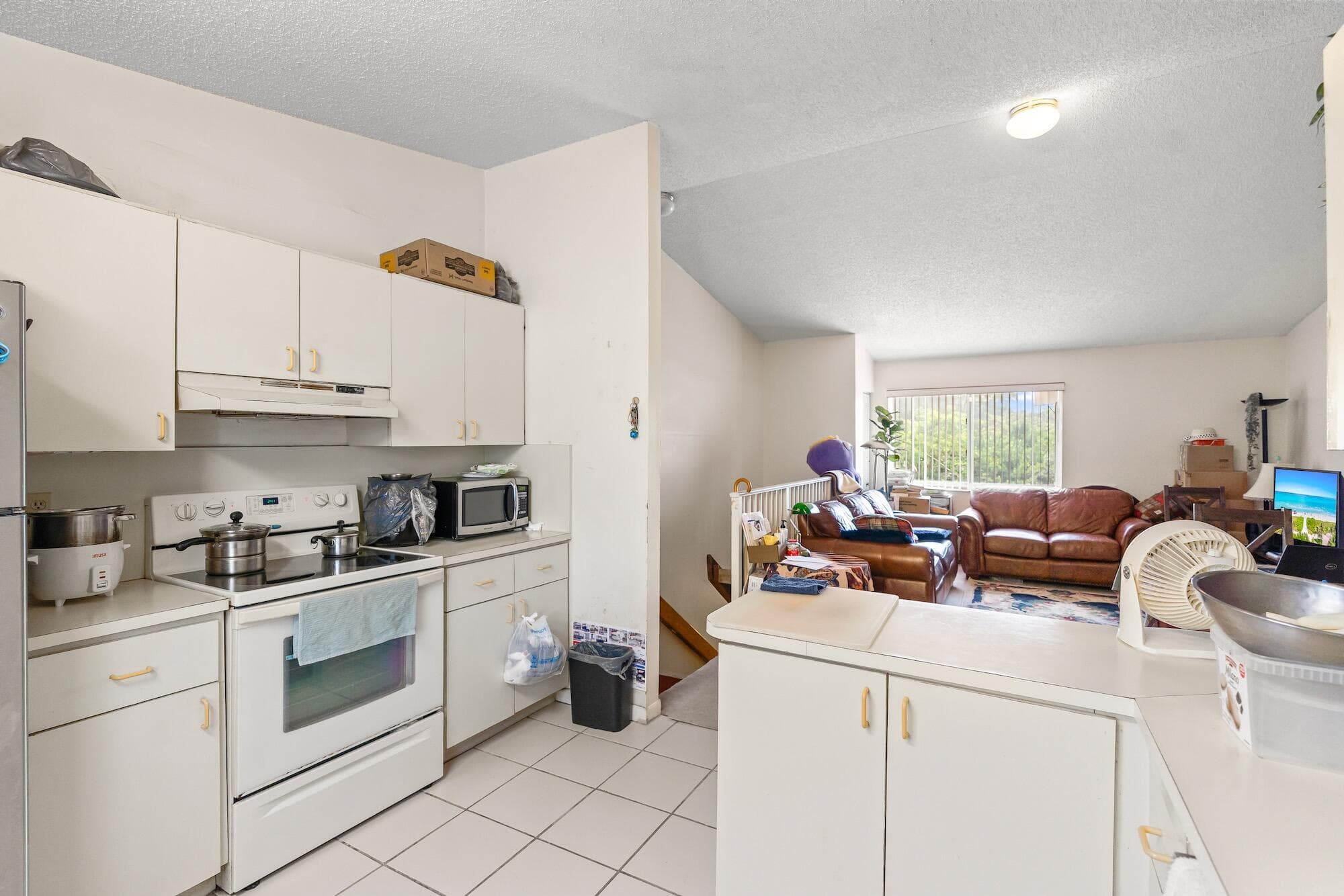 8039 Lake Drive 205, Doral, FL 33166 — photo 26 of 35