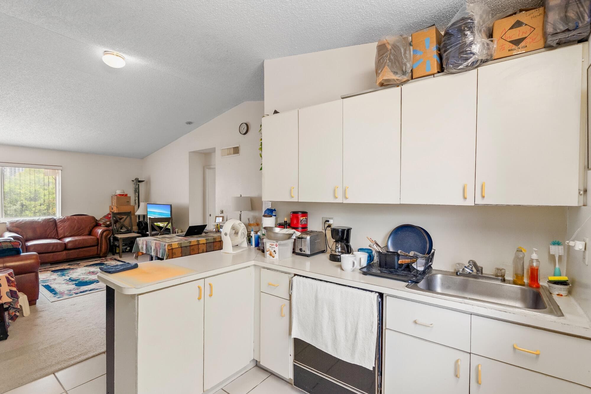 8039 Lake Drive 205, Doral, FL 33166 — photo 27 of 35