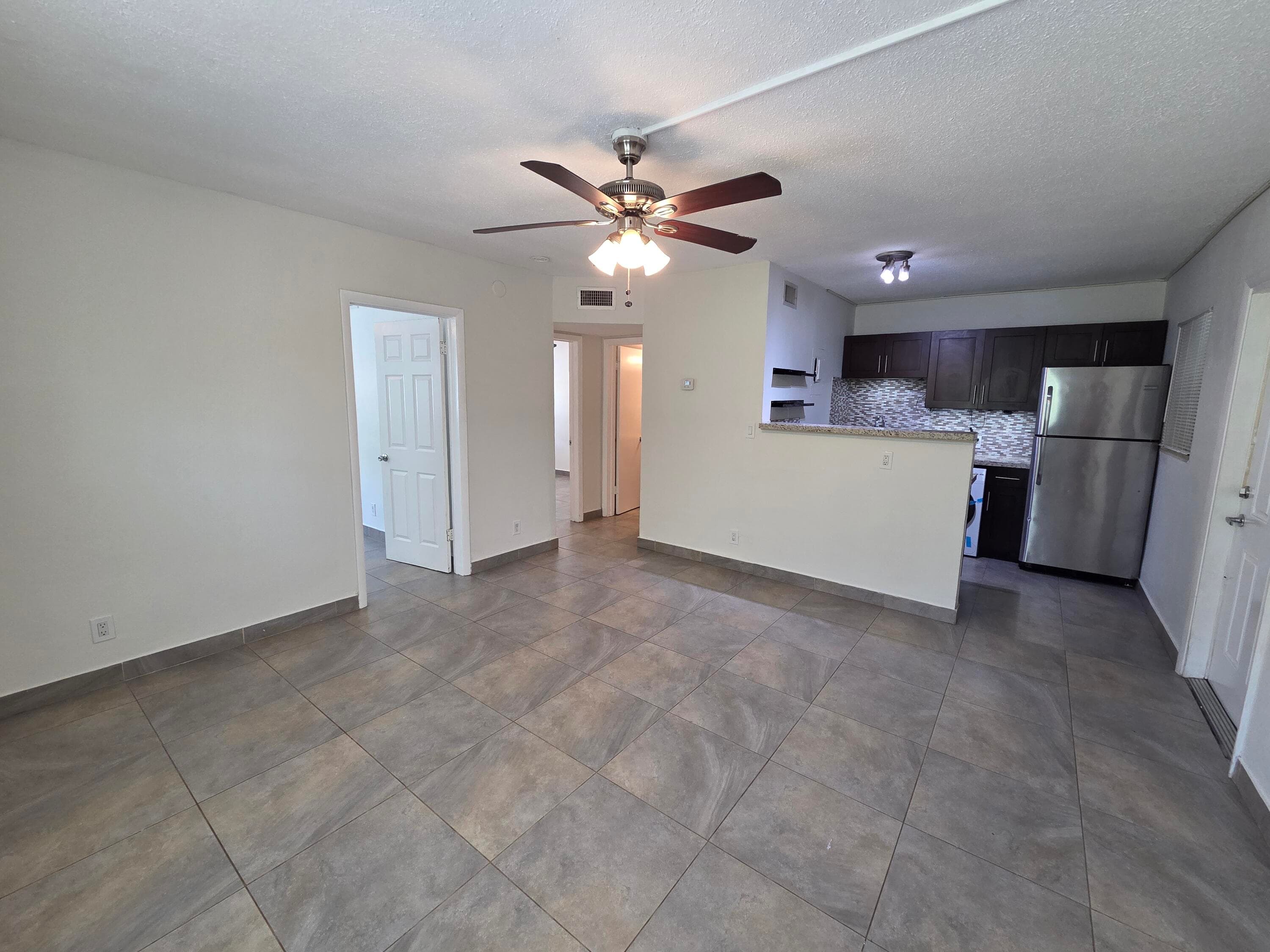 720 NE 2nd Street 2, Fort Lauderdale, FL 33301 — photo 2 of 14