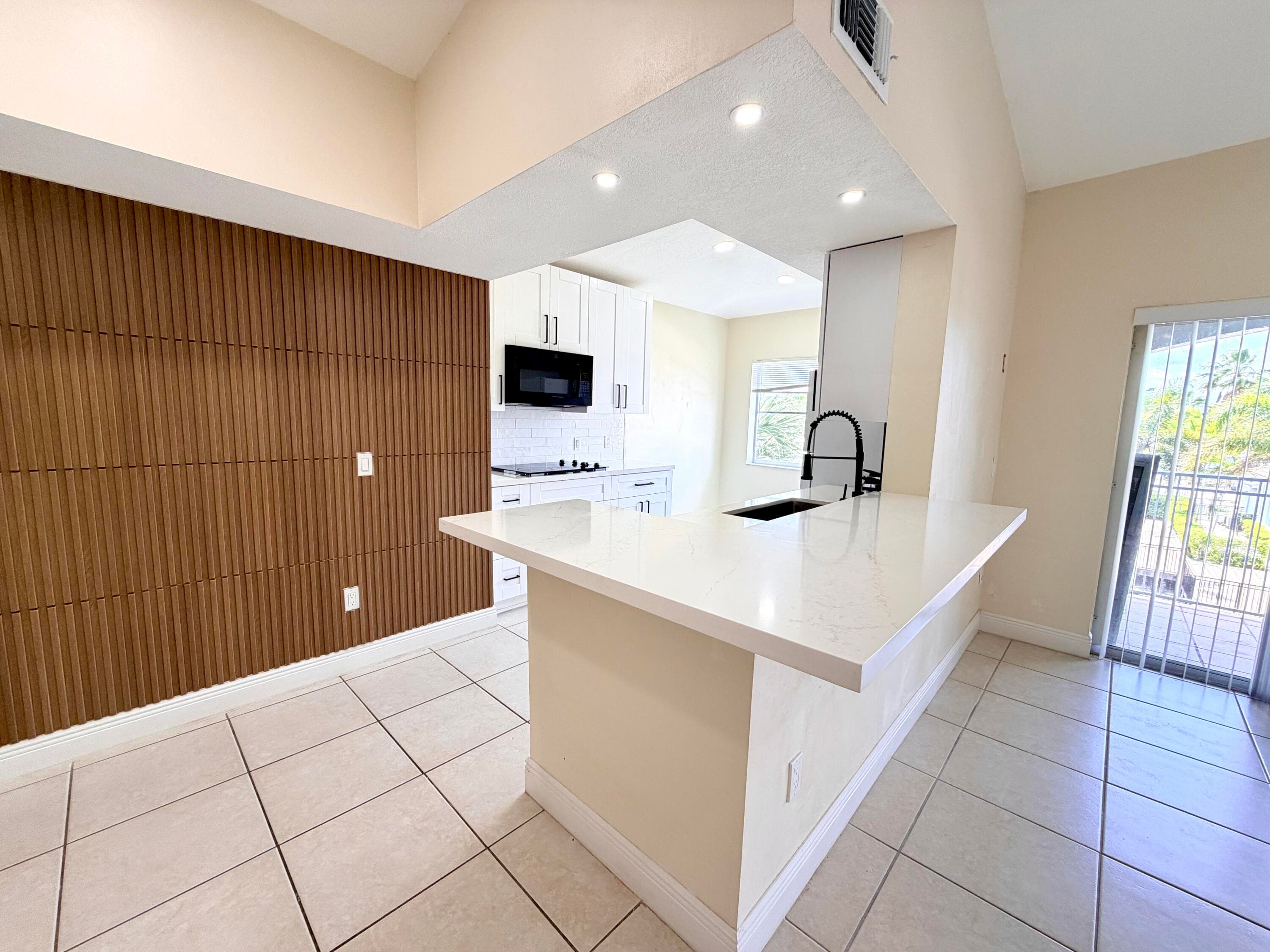 9630 NW 2nd Street 6-308, Pembroke Pines, FL 33024 — photo 14 of 26