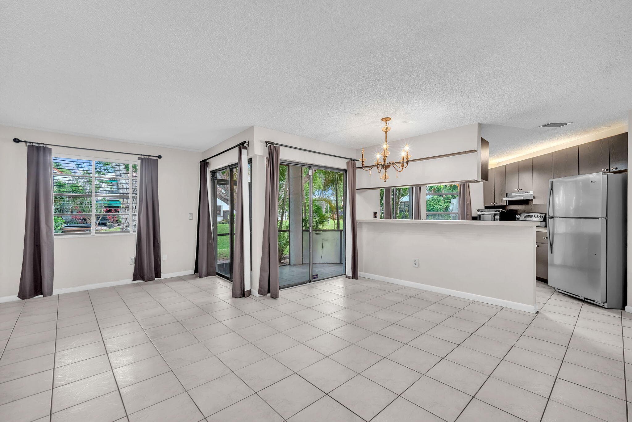341 NW 36th Avenue, Deerfield Beach, FL 33442 — photo 6 of 29