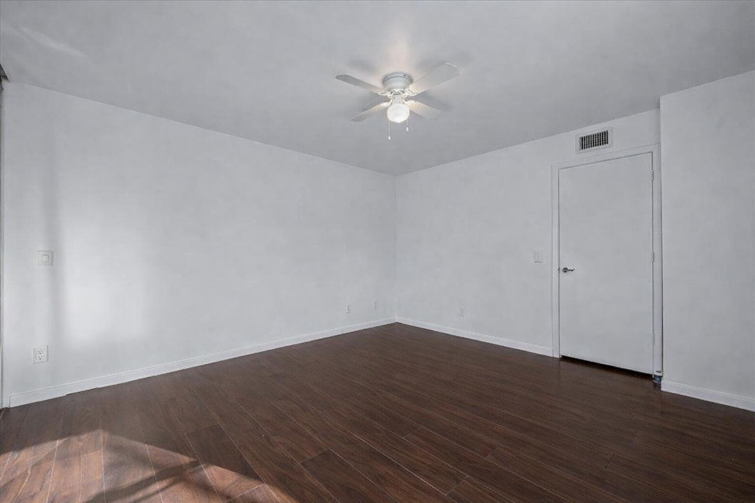 1945 Stratford Way, West Palm Beach, FL 33409 — photo 17 of 43