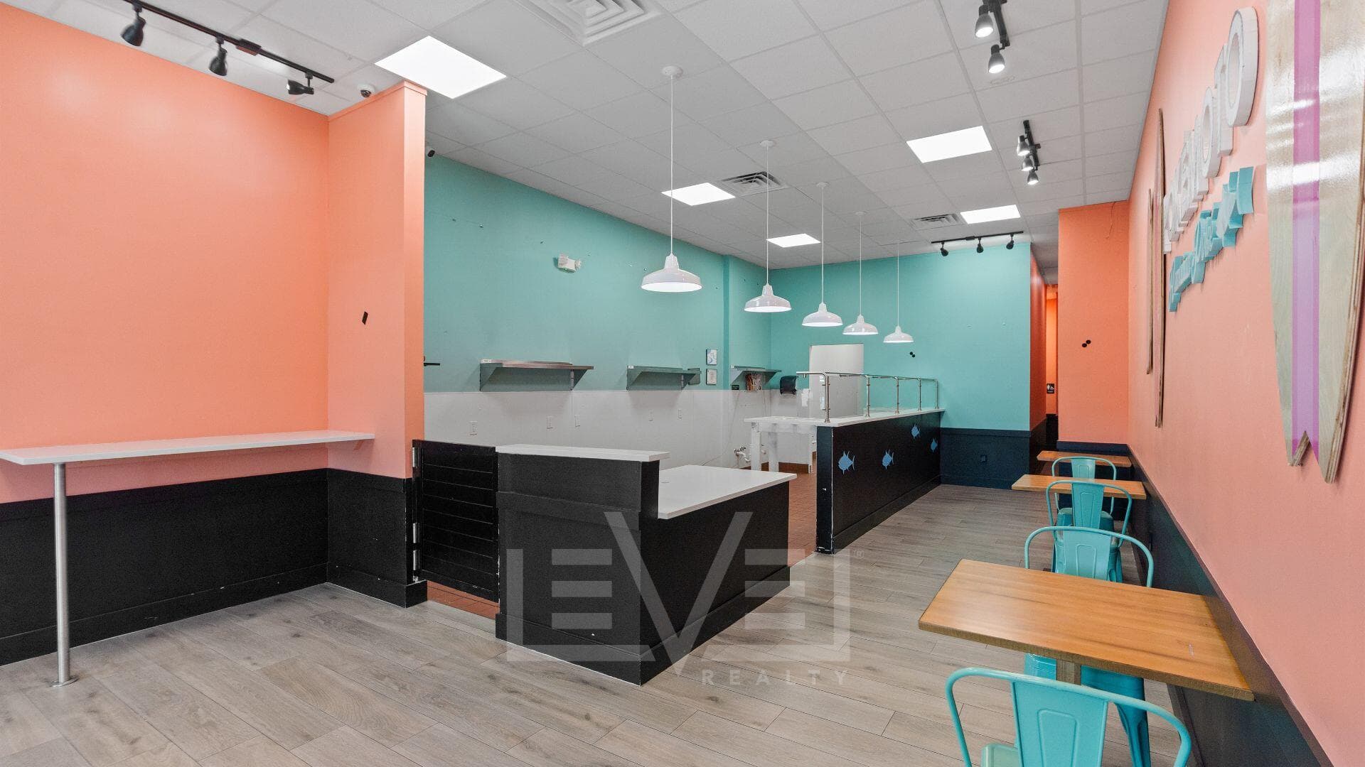 2705 E Commercial Boulevard, Fort Lauderdale, FL 33308 — photo 1 of 13