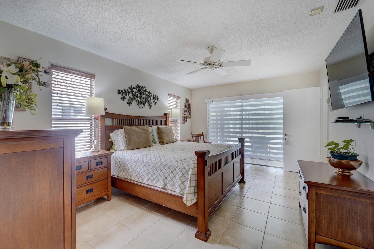 1677 NW 111th Way, Coral Springs, FL 33071 — photo 18 of 35