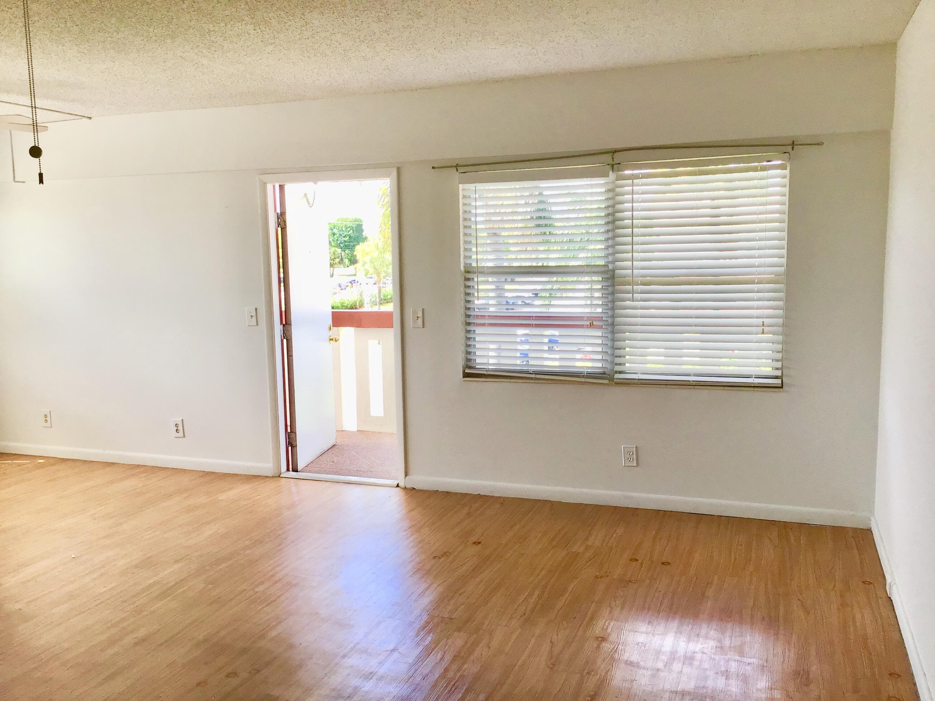 84 Brighton B 84, Boca Raton, FL 33434 — photo 8 of 28