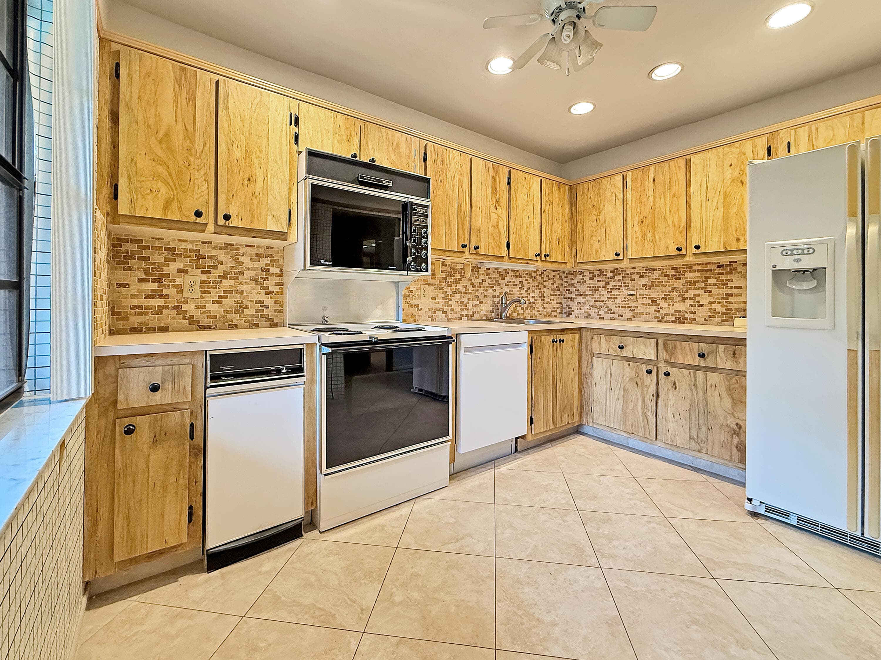 9285 Vista Del Lago 36b, Boca Raton, FL 33428 — photo 6 of 16