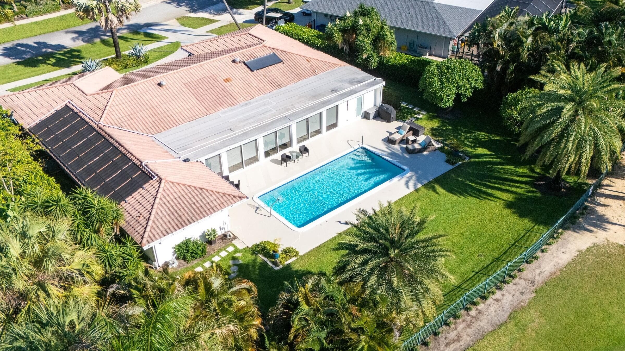 509 Greenway Drive, North Palm Beach, FL 33408 — photo 4 of 47