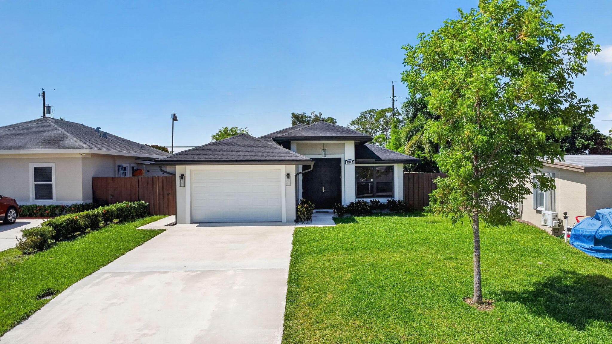 4944 Mcconnell Street, Lake Worth, FL 33463 — photo 3 of 47