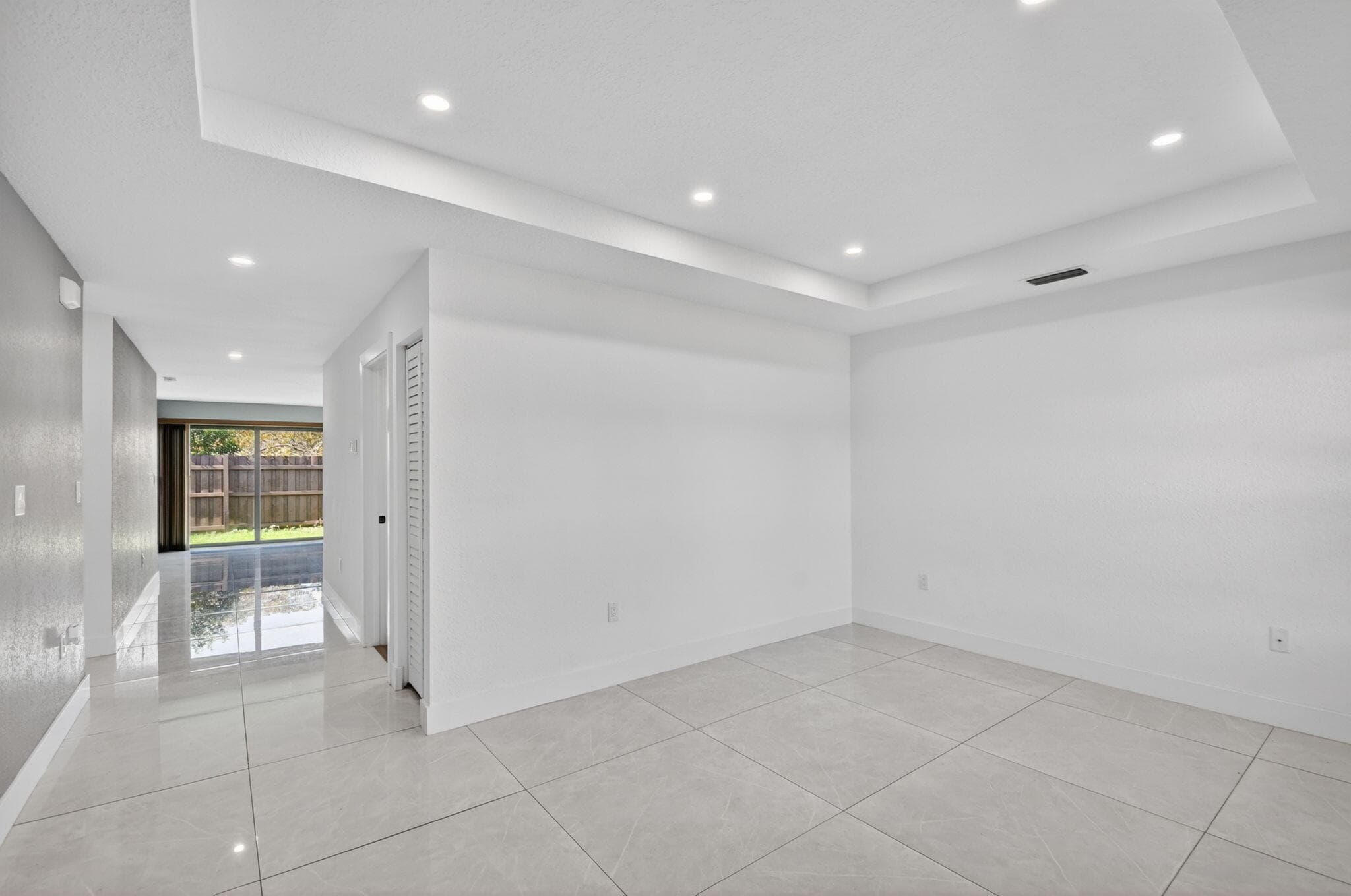 4944 Mcconnell Street, Lake Worth, FL 33463 — photo 10 of 47