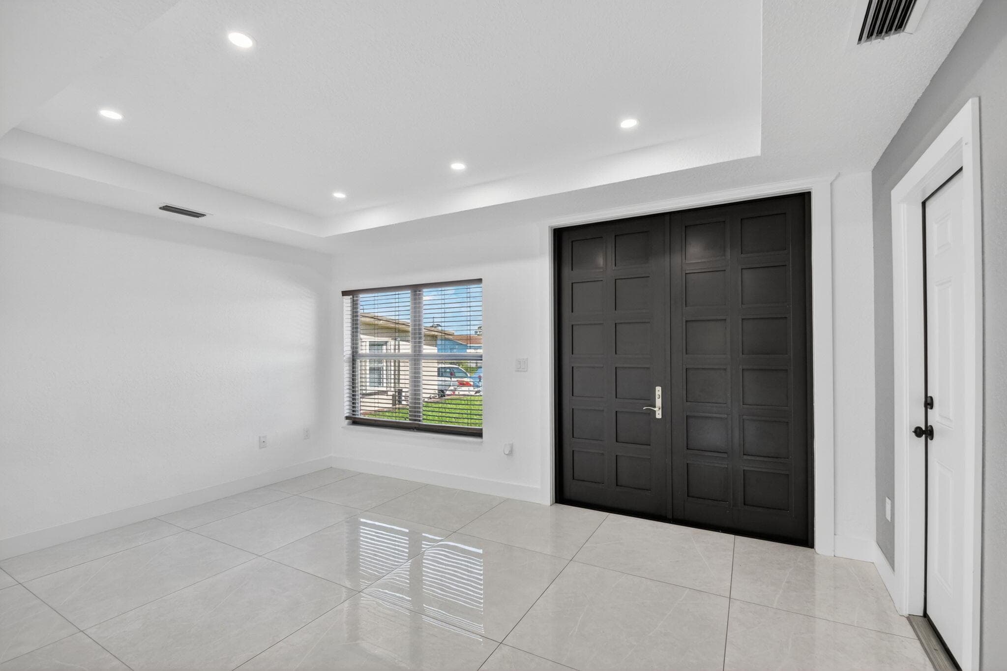 4944 Mcconnell Street, Lake Worth, FL 33463 — photo 11 of 47
