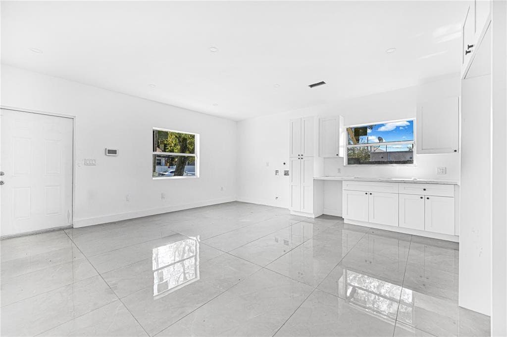 7990 NW 8th Avenue, Miami, FL 33150 — photo 2 of 37