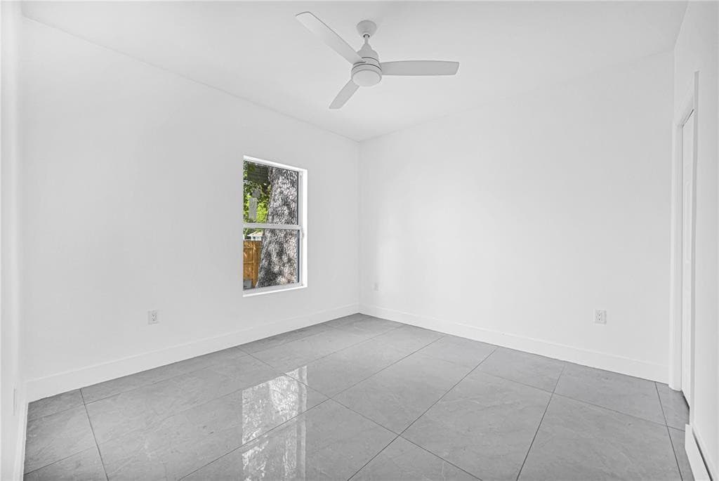7990 NW 8th Avenue, Miami, FL 33150 — photo 15 of 37