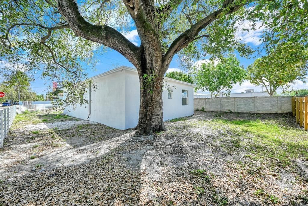 7990 NW 8th Avenue, Miami, FL 33150 — photo 34 of 37