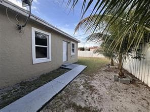 728 SW 6th Street 2, Dania Beach, FL 33004 — photo 3 of 19